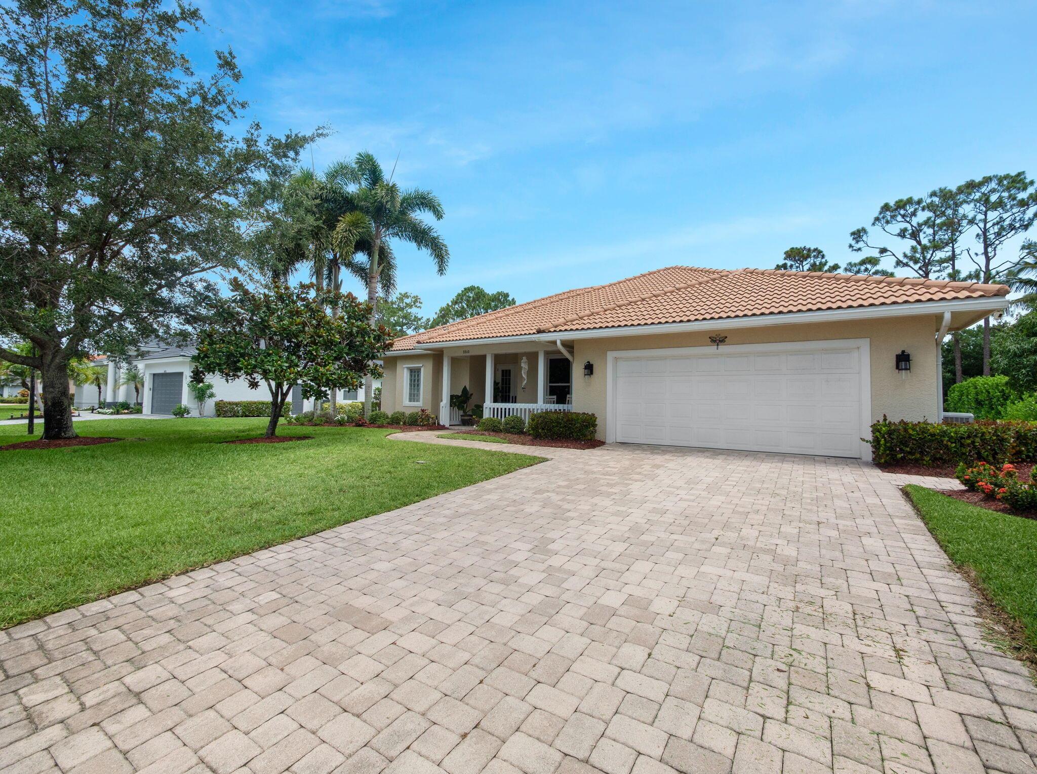 8868 SW Fishermans Wharf Drive