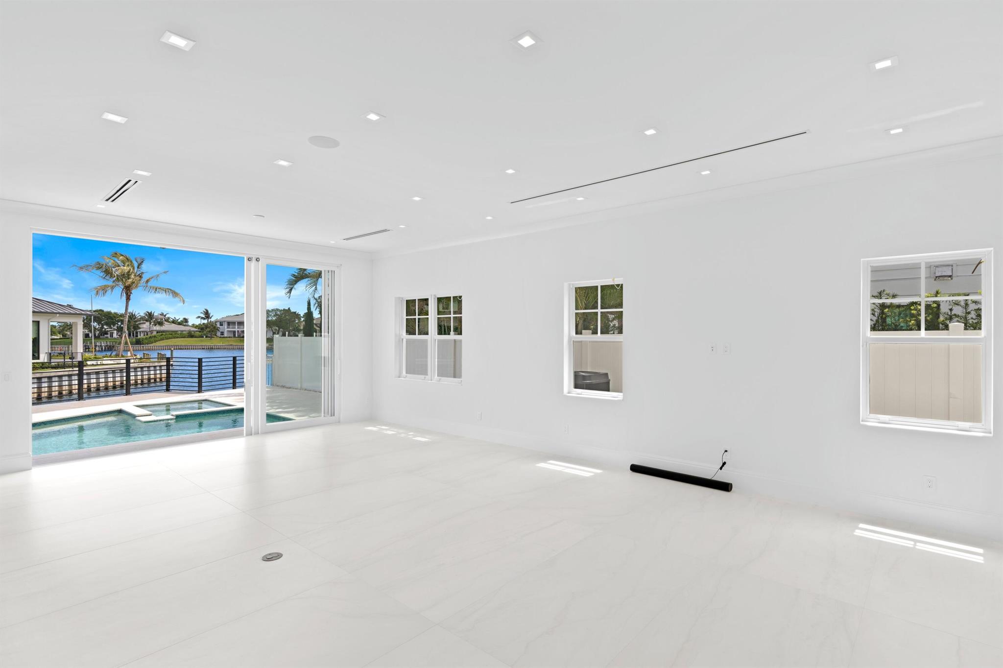 INTRACOASTAL PARK - Residential