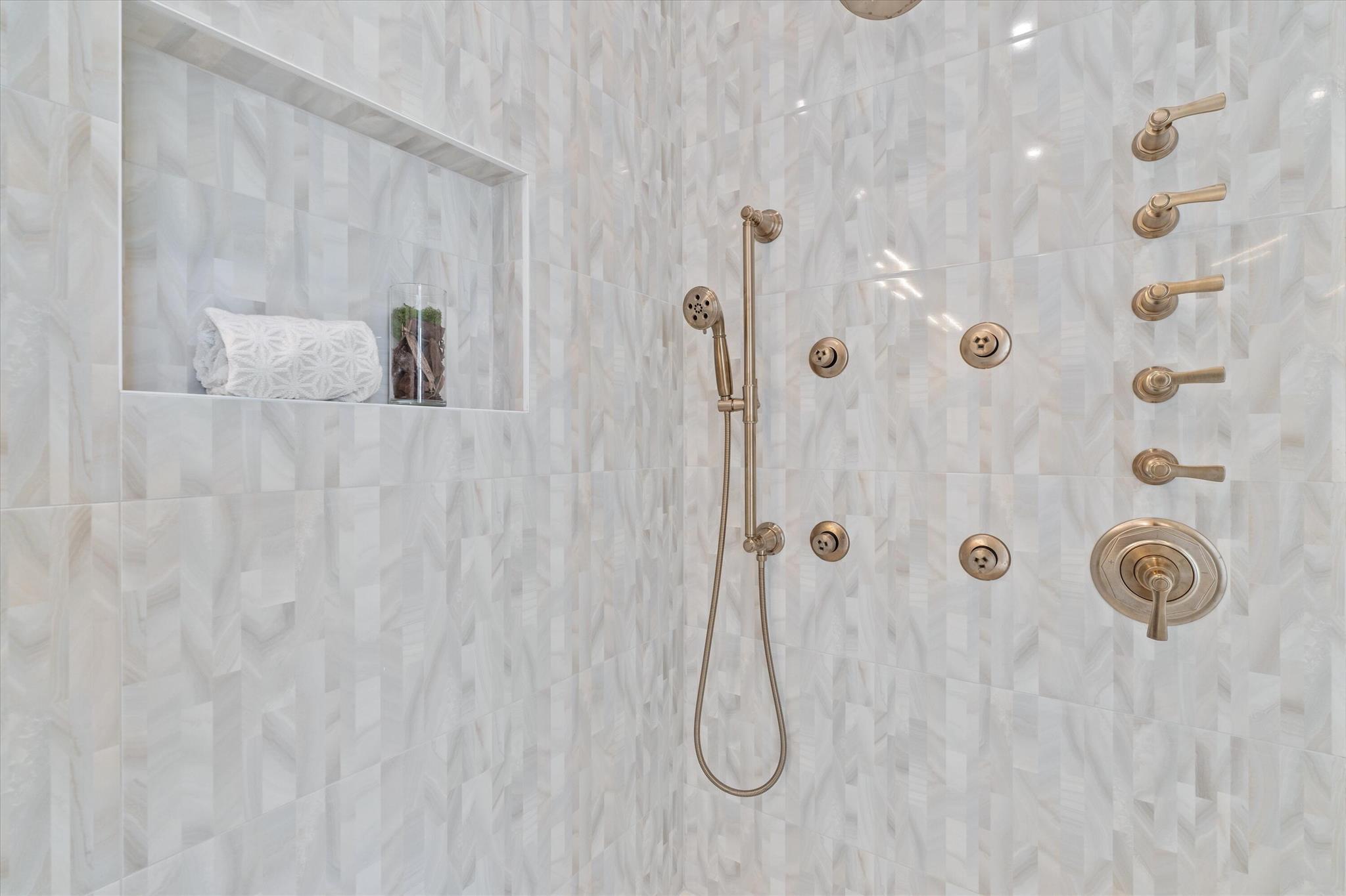 INTRACOASTAL PARK - Residential