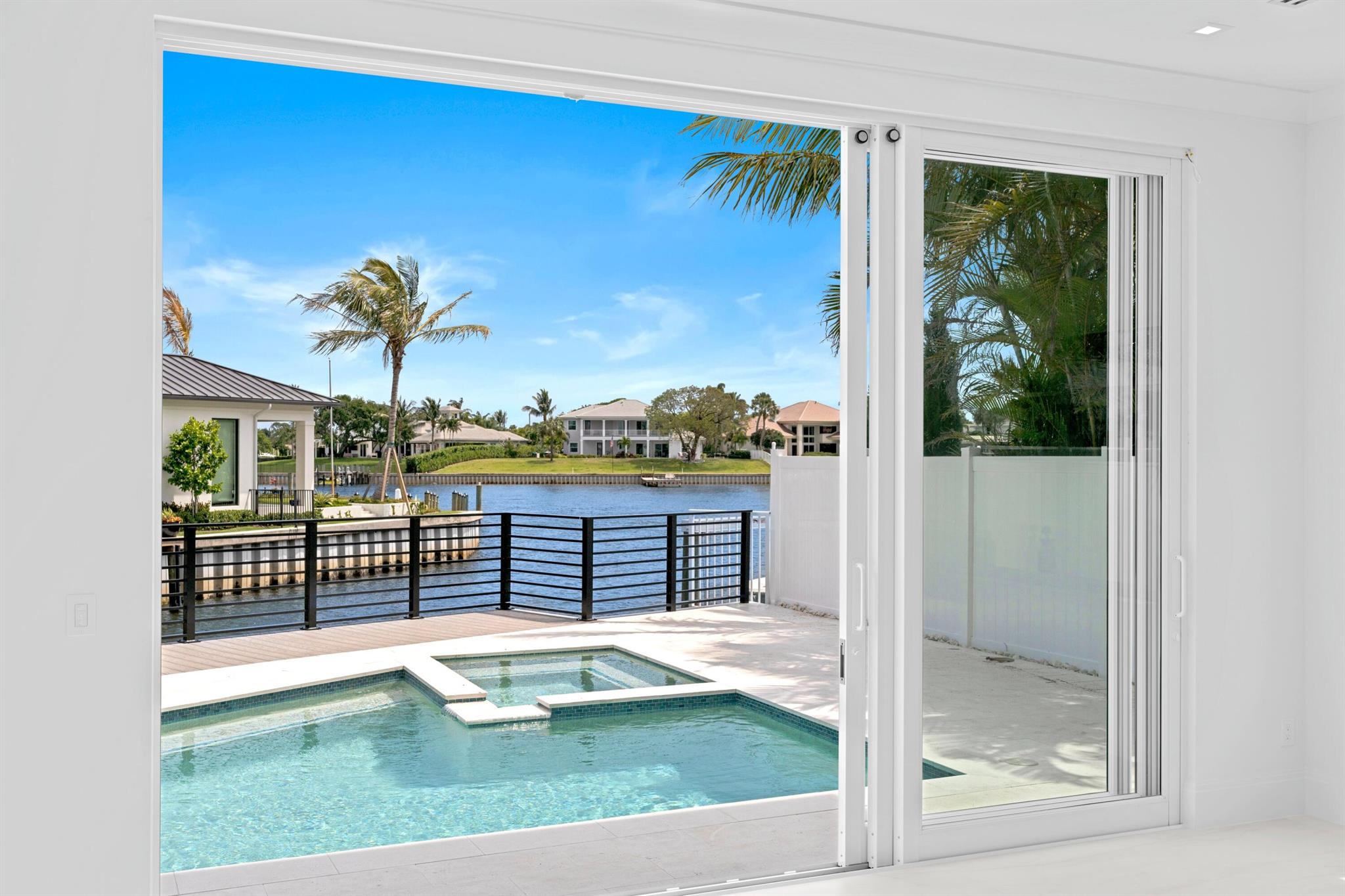 INTRACOASTAL PARK - Residential