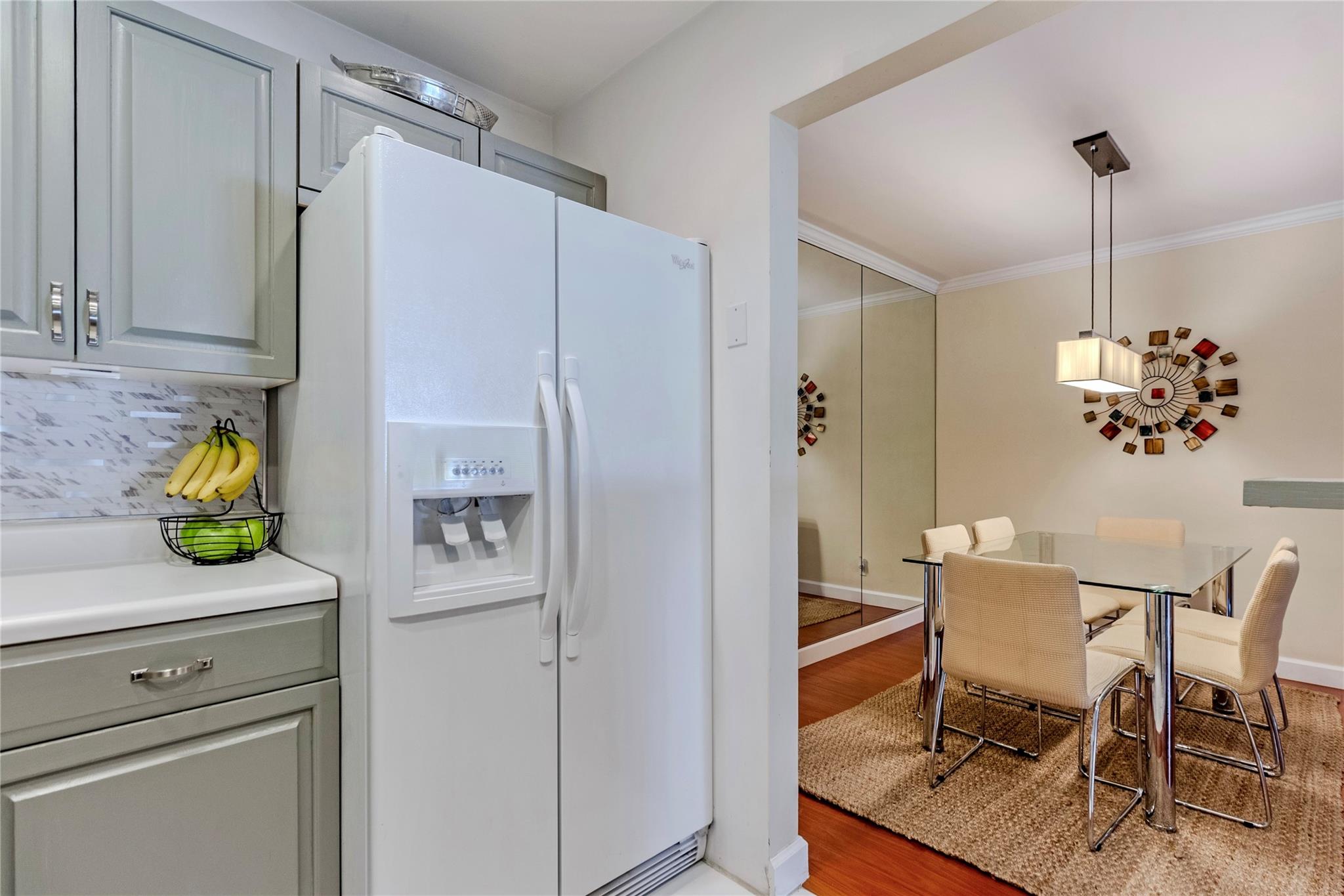 6437 Bay Club Dr 3