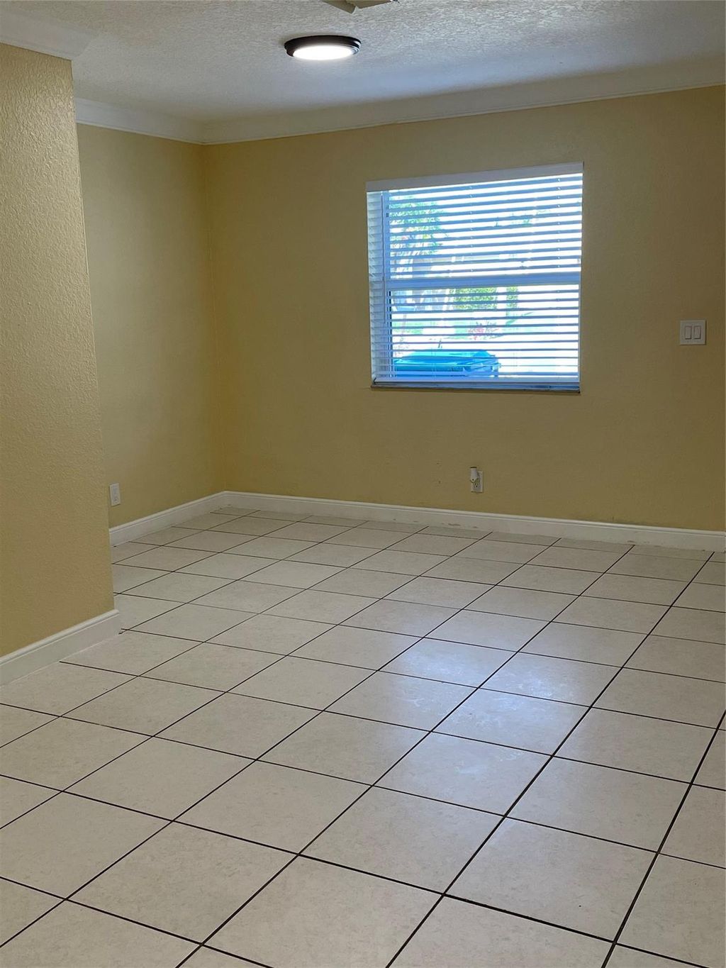 Photo of 550 NW 13th Avenue #B, Boynton Beach, FL 33435 (MLS # F10520333)