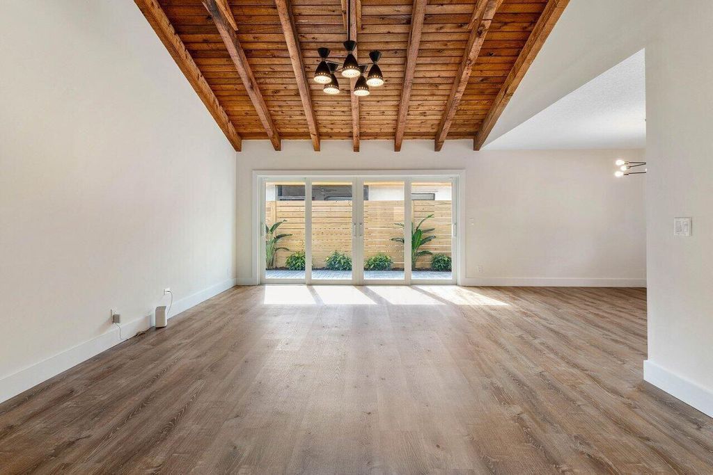 Photo of 901 NE 7th Avenue, Delray Beach, FL 33483 (MLS # R10951495)