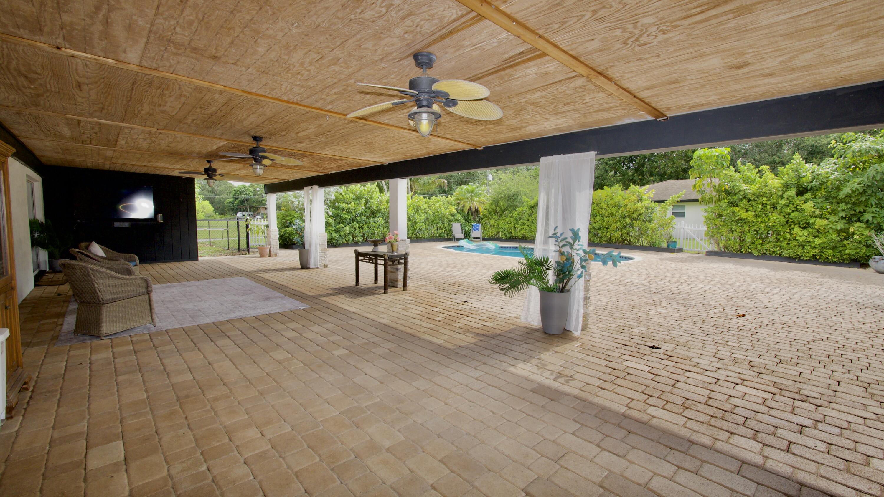 Fla Fruit Lands Co Sub 1 - Residential