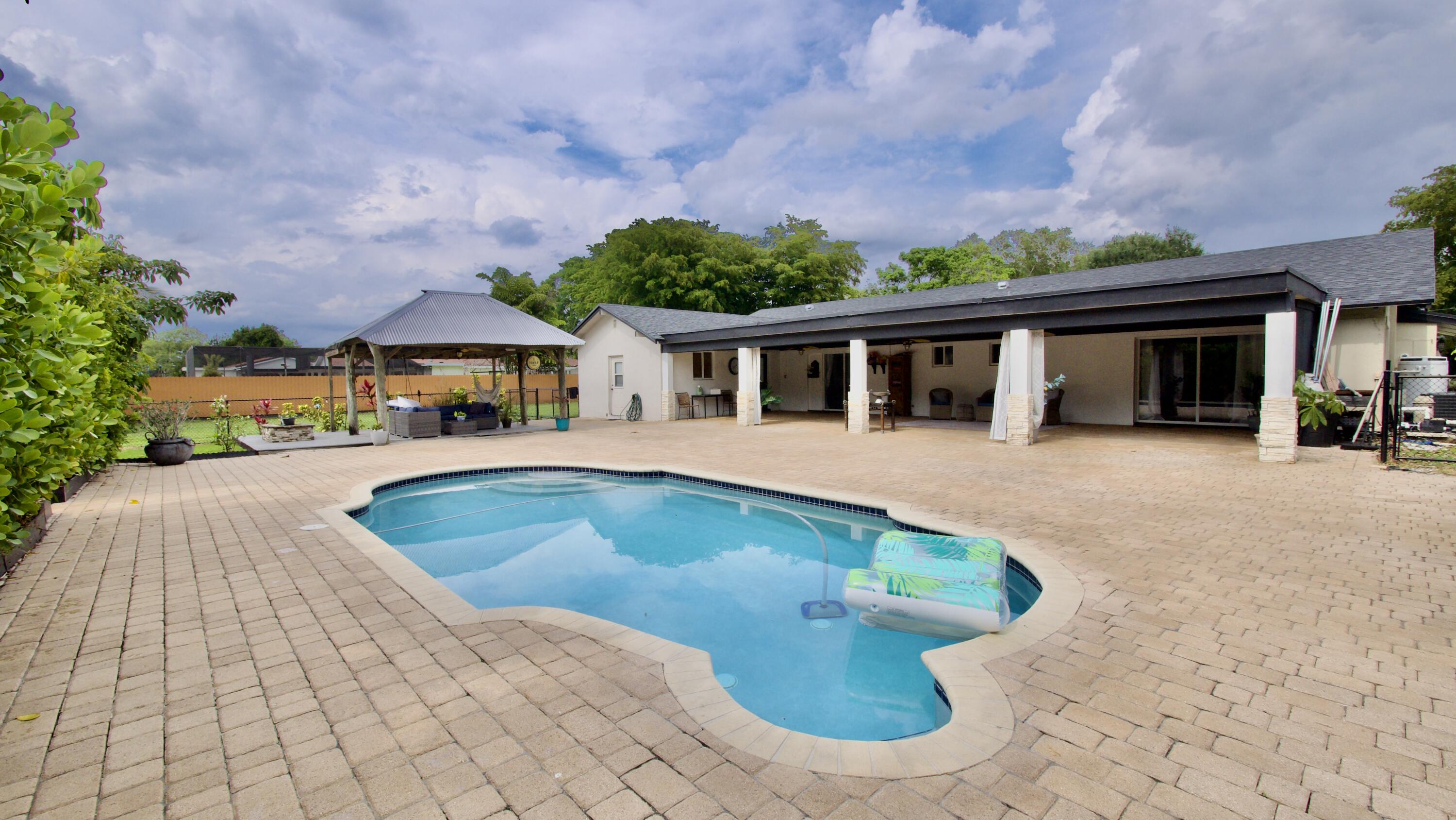 Fla Fruit Lands Co Sub 1 - Residential