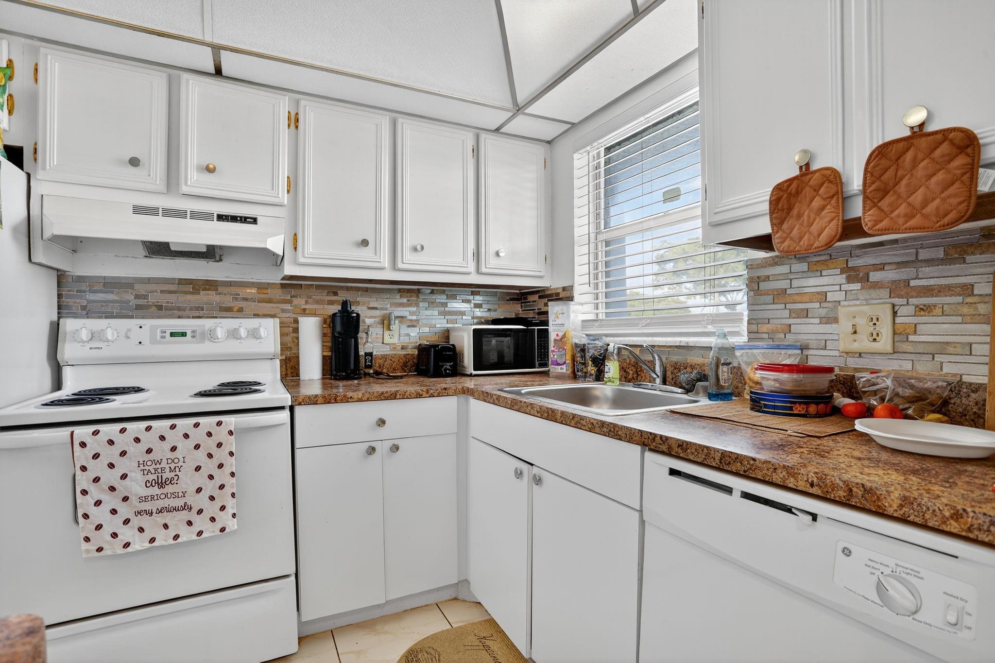 Royal Park Gardens - Residential