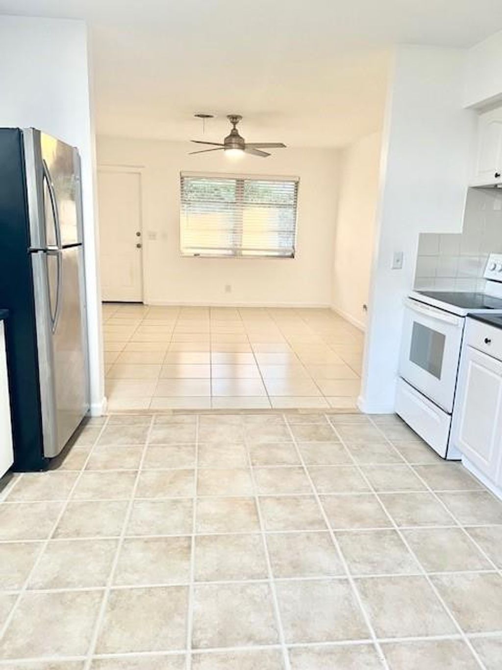 Photo of 4211 NE 13th Avenue, Oakland Park, FL 33334 (MLS # F10488895)