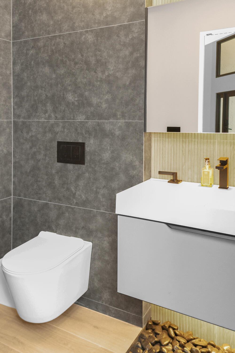WINDSOR WAY 1 - Residential