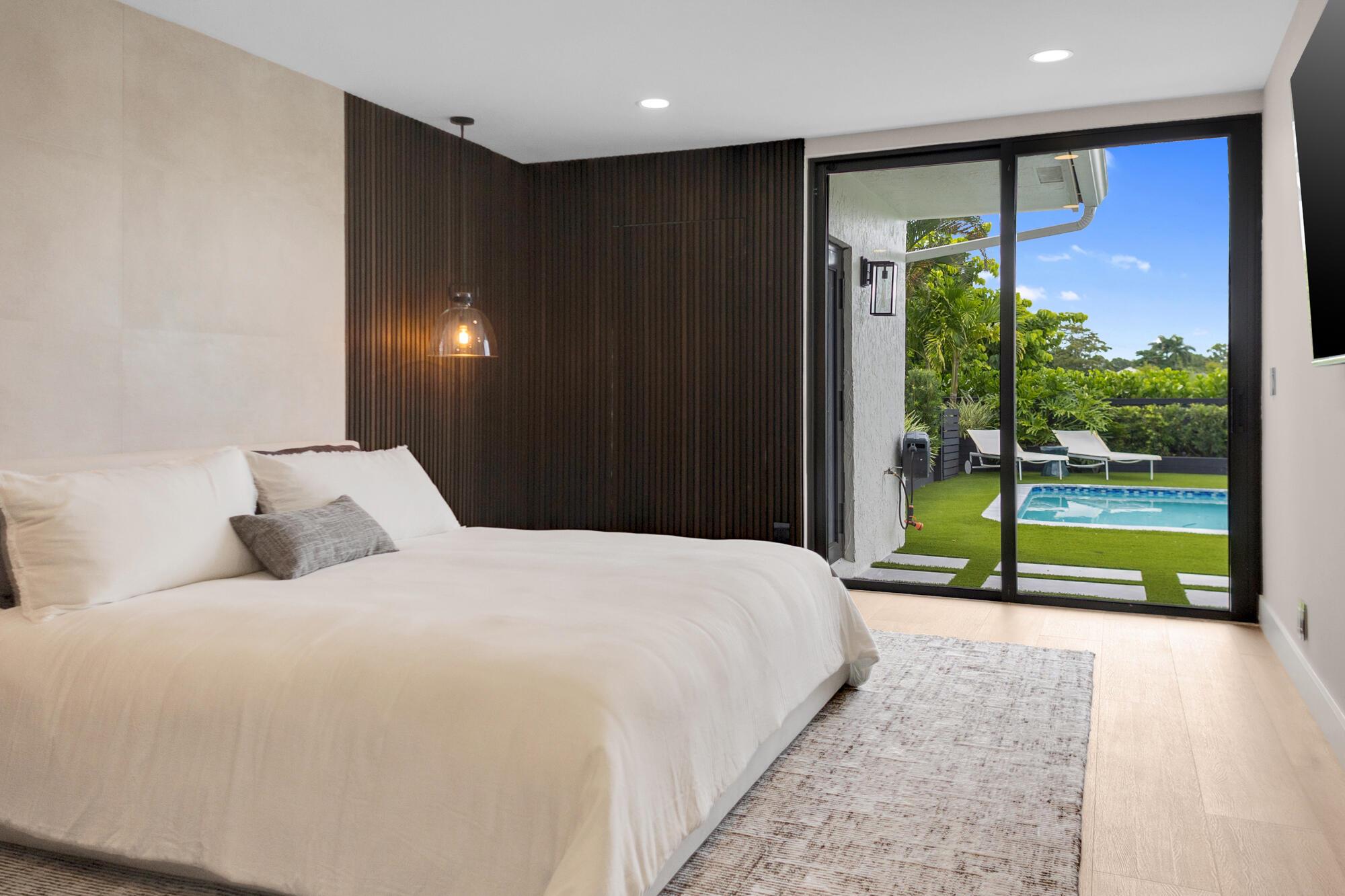 WINDSOR WAY 1 - Residential