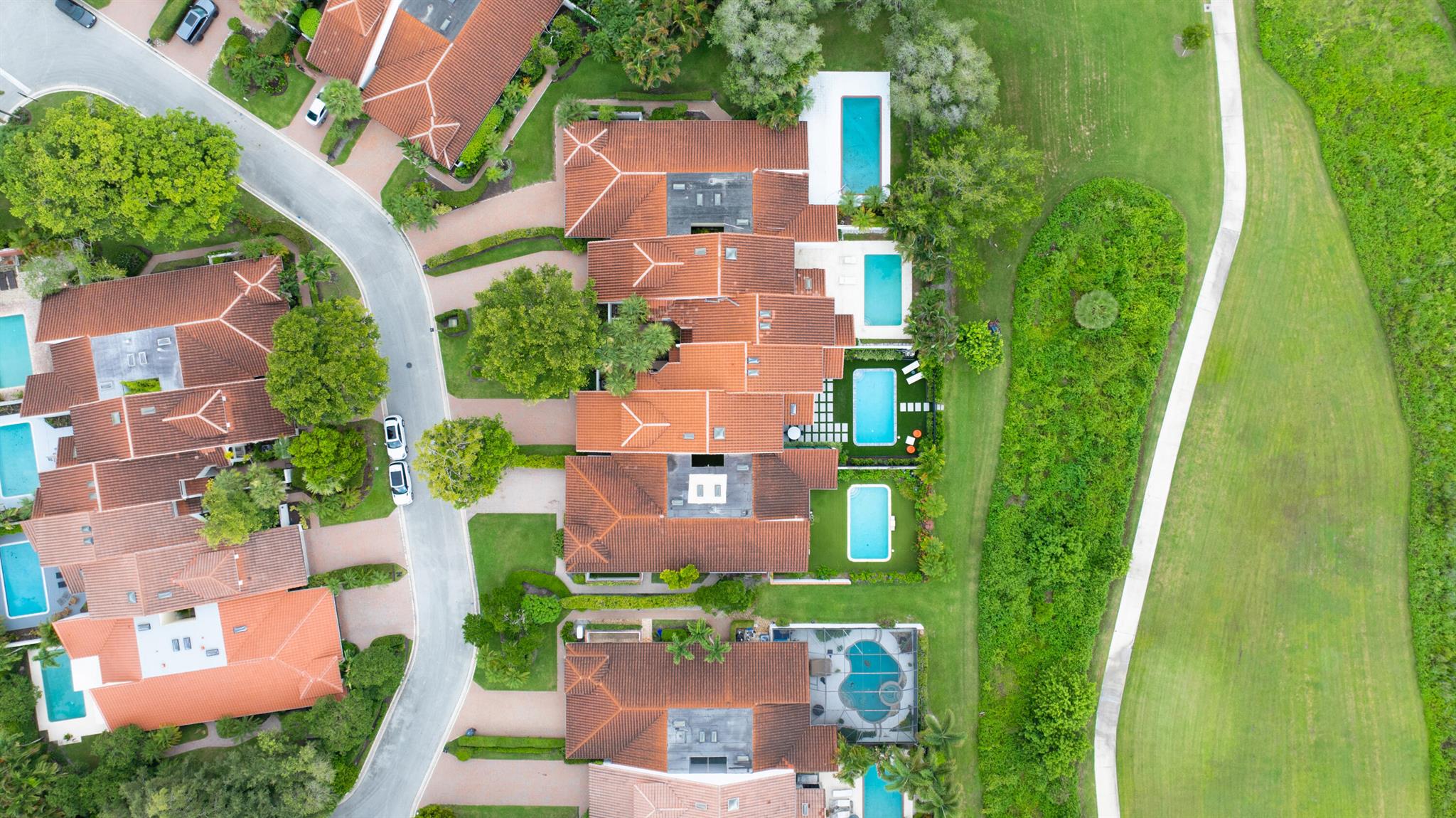 WINDSOR WAY 1 - Residential