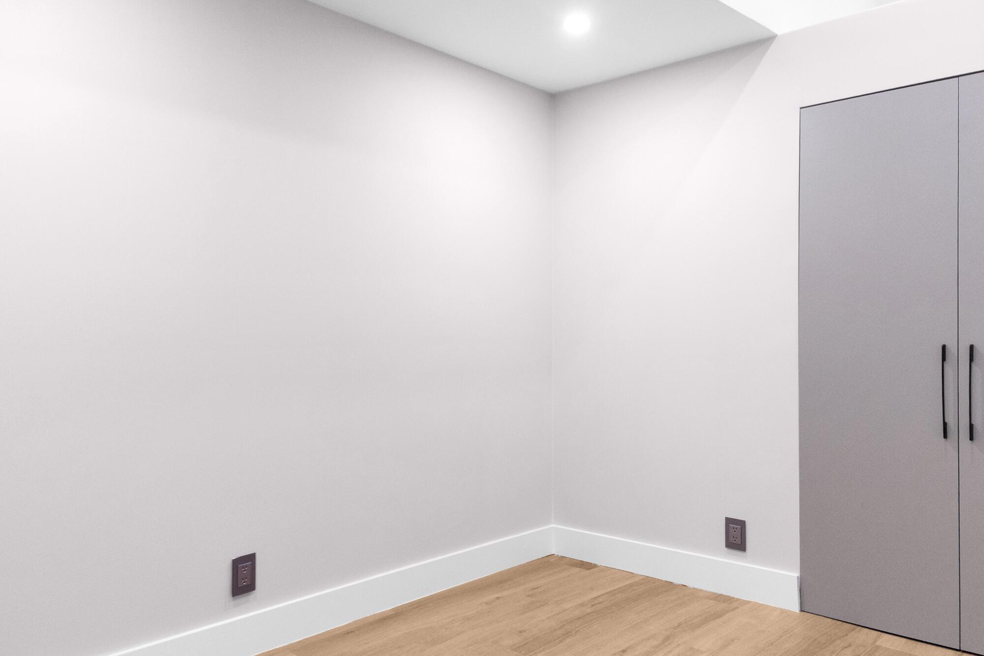 WINDSOR WAY 1 - Residential