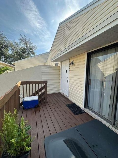 637 Executive Center Drive N 203 West Palm Beach FL 33401