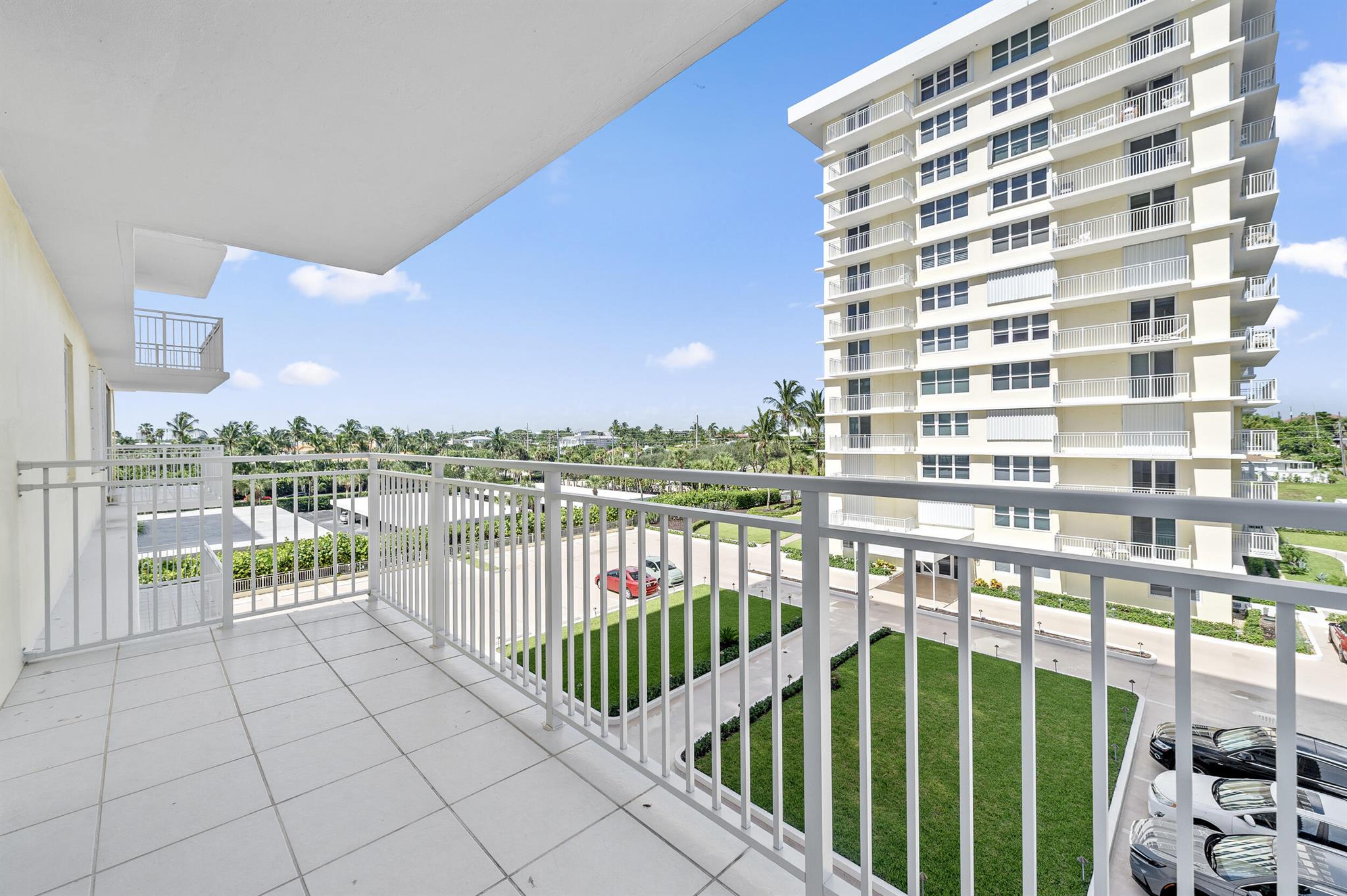 BRIGADOON CONDO - Residential