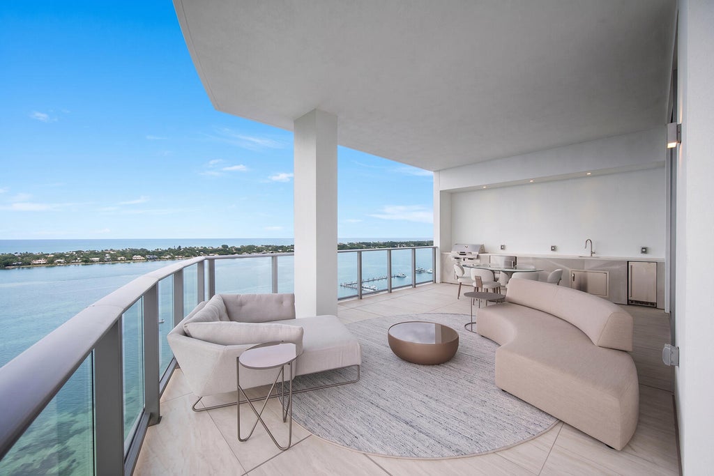 Photo of 4714 N FLAGLER Drive #2101, West Palm Beach, FL 33407 (MLS # B26091586)