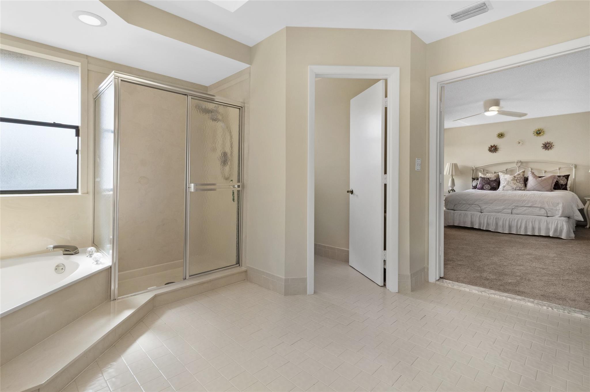 The Lakes Townehomes - Residential