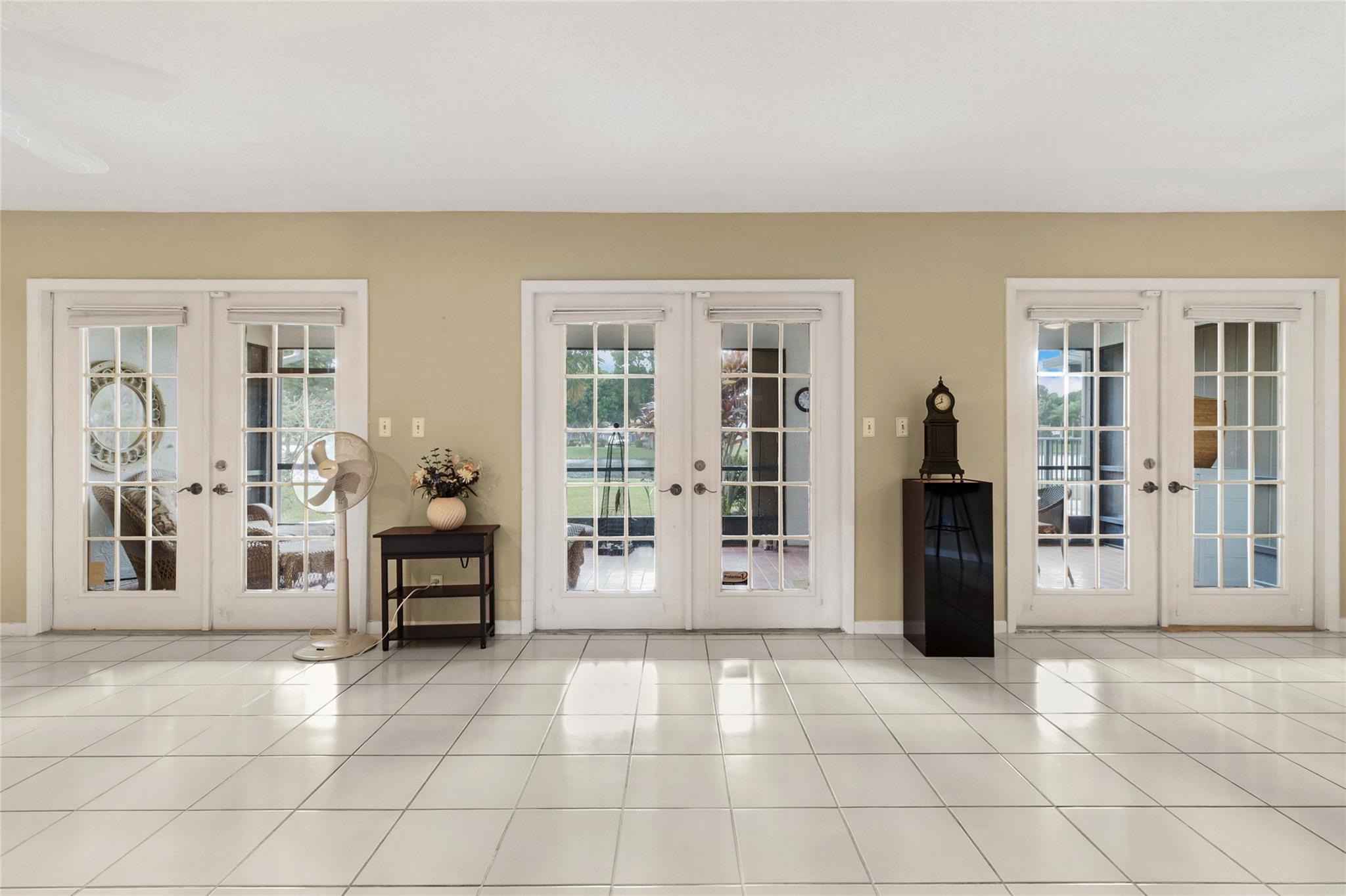 The Lakes Townehomes - Residential