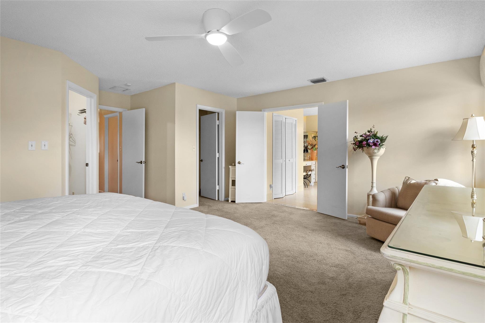 The Lakes Townehomes - Residential