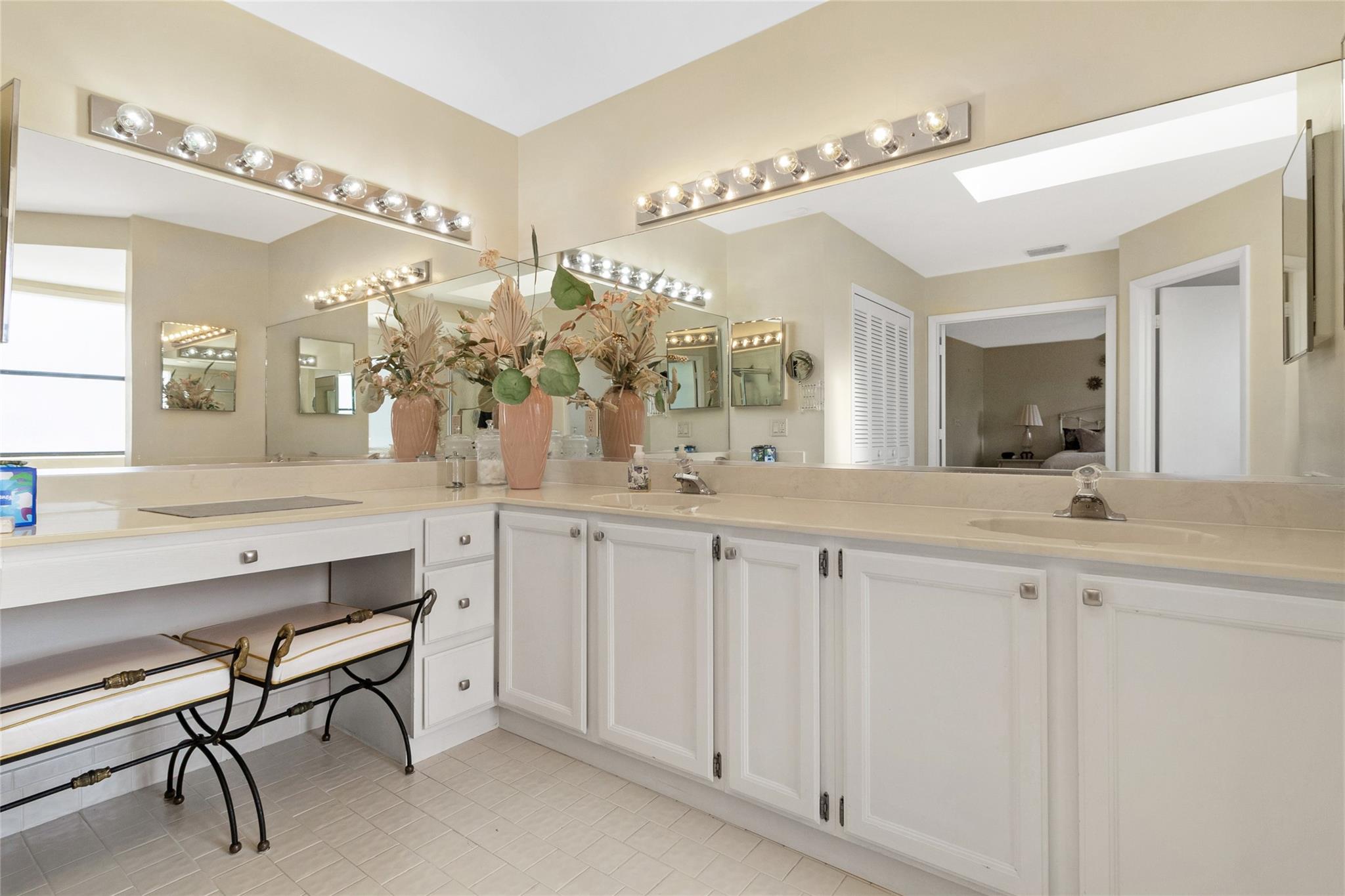 The Lakes Townehomes - Residential