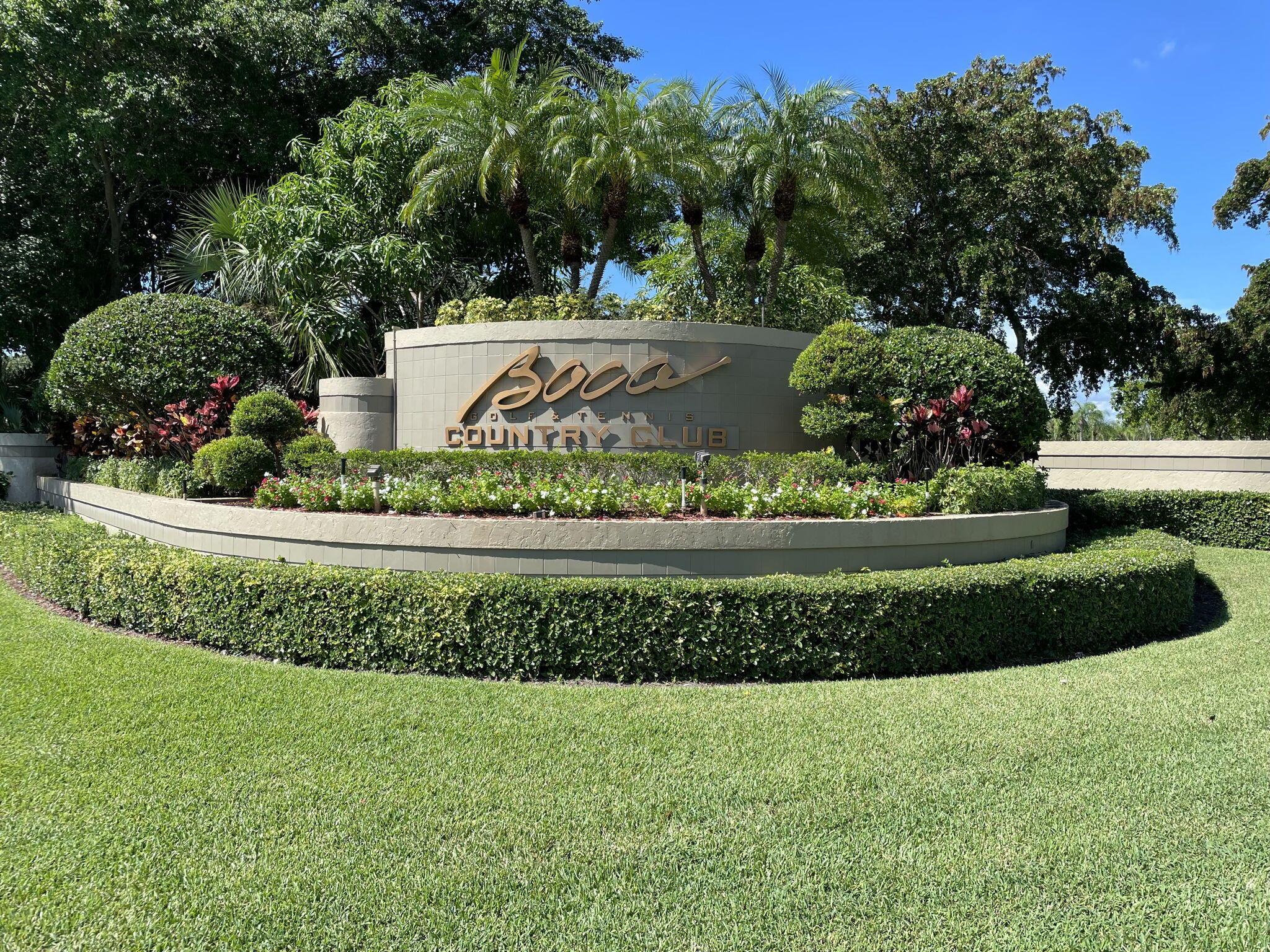 ST TROPEZ AT BOCA GOLF VI - Residential