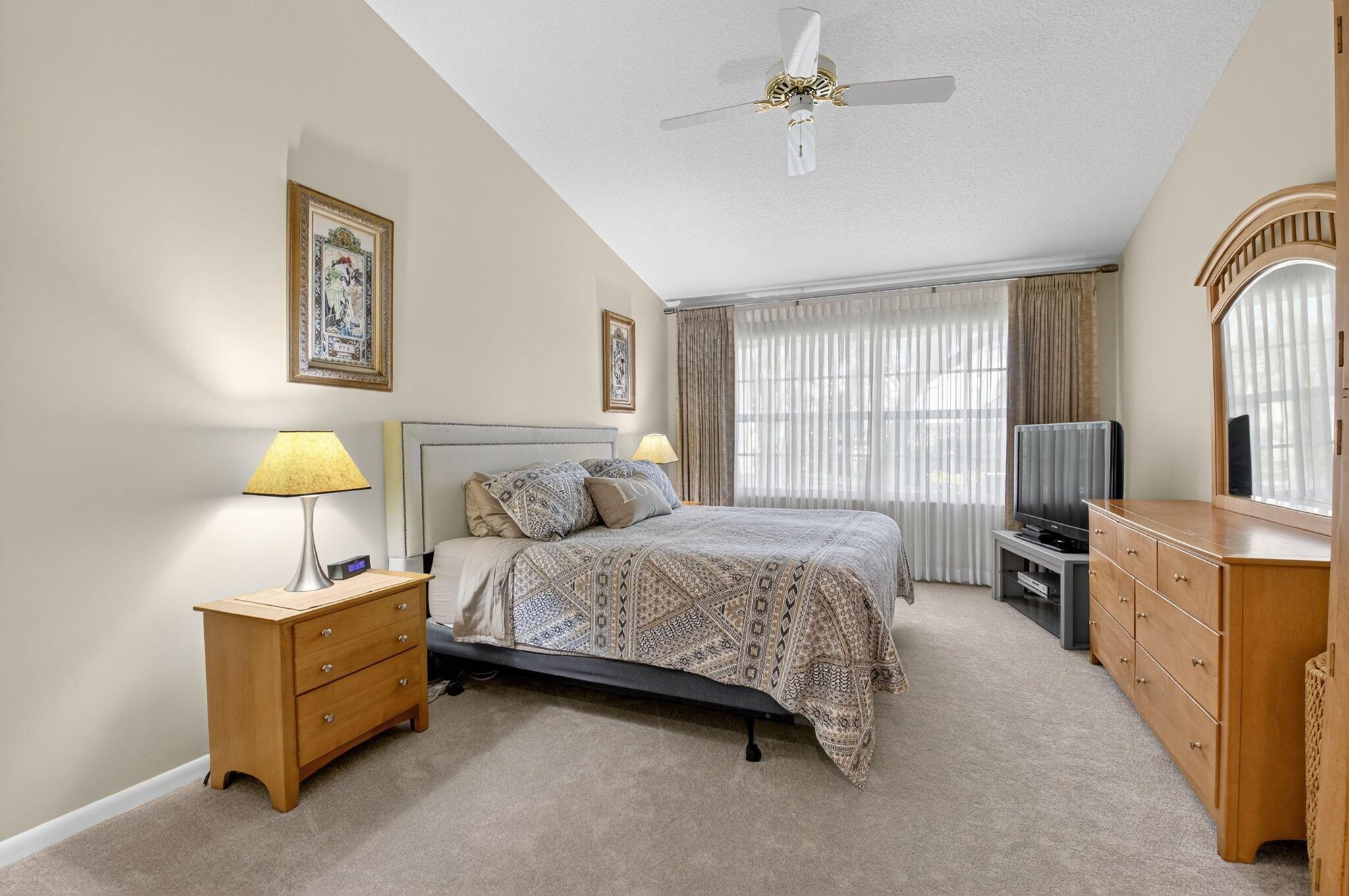 ST TROPEZ AT BOCA GOLF VI - Residential