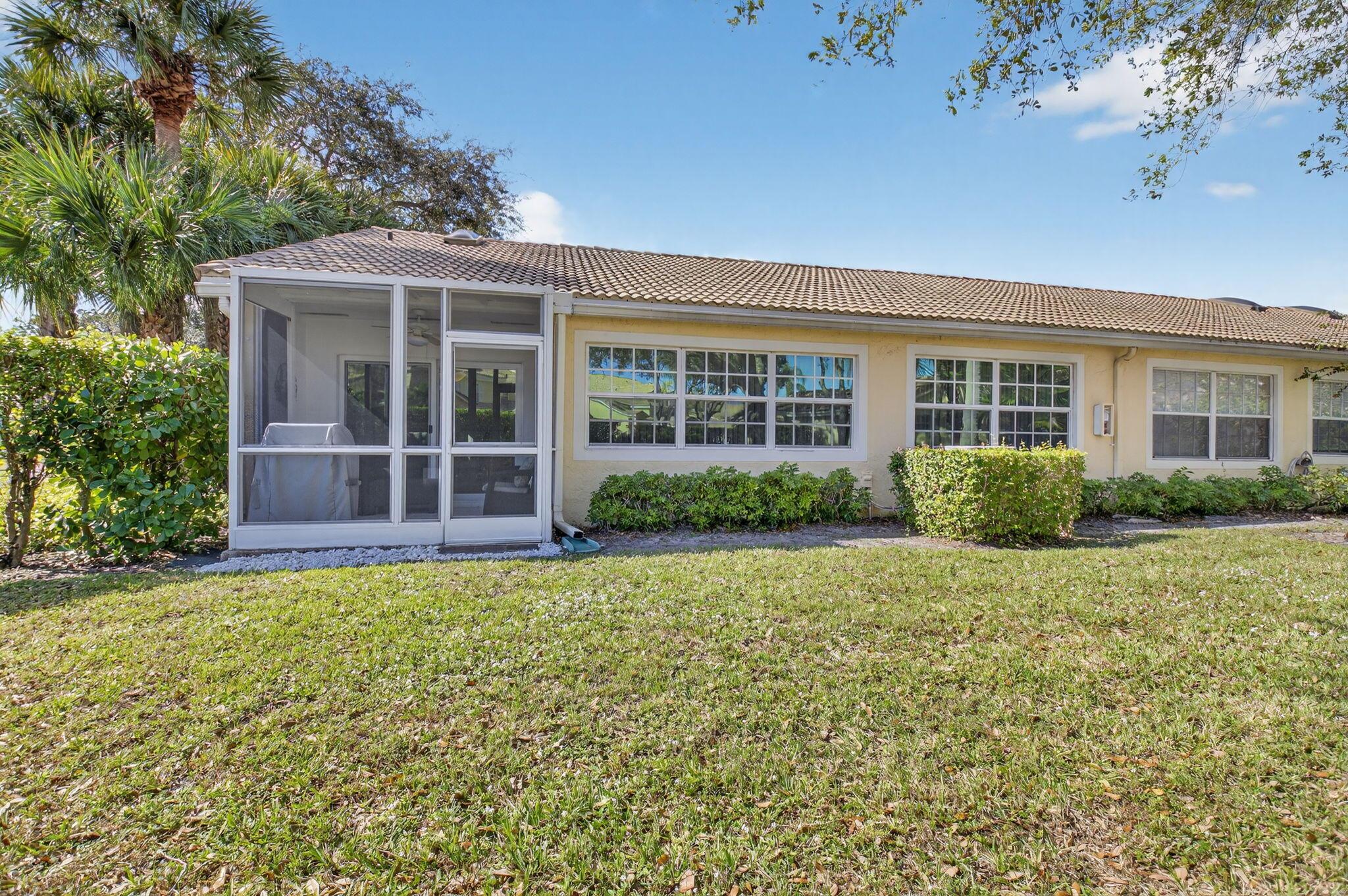 ST TROPEZ AT BOCA GOLF VI - Residential