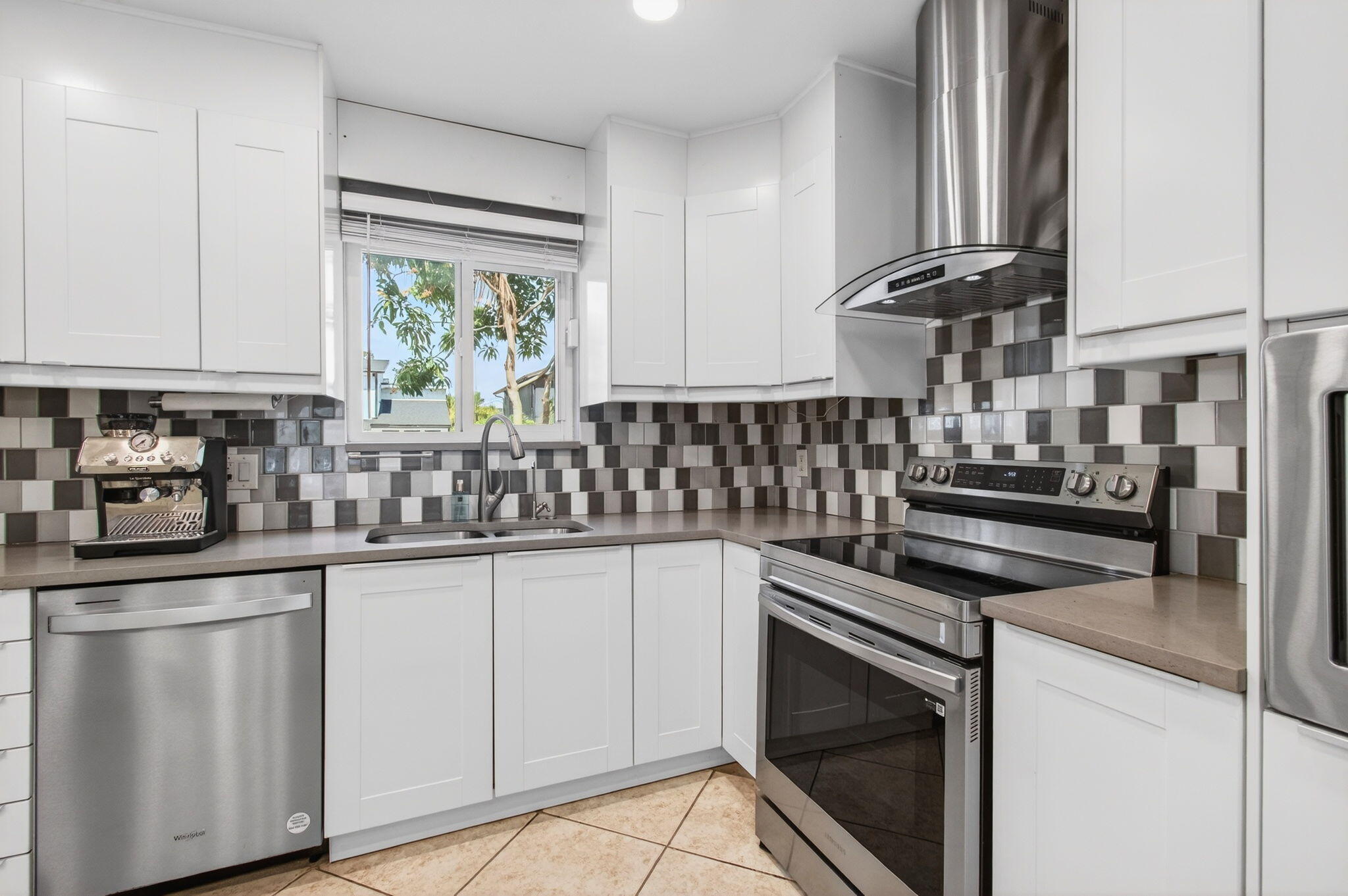 SOUTHRIDGE - Residential