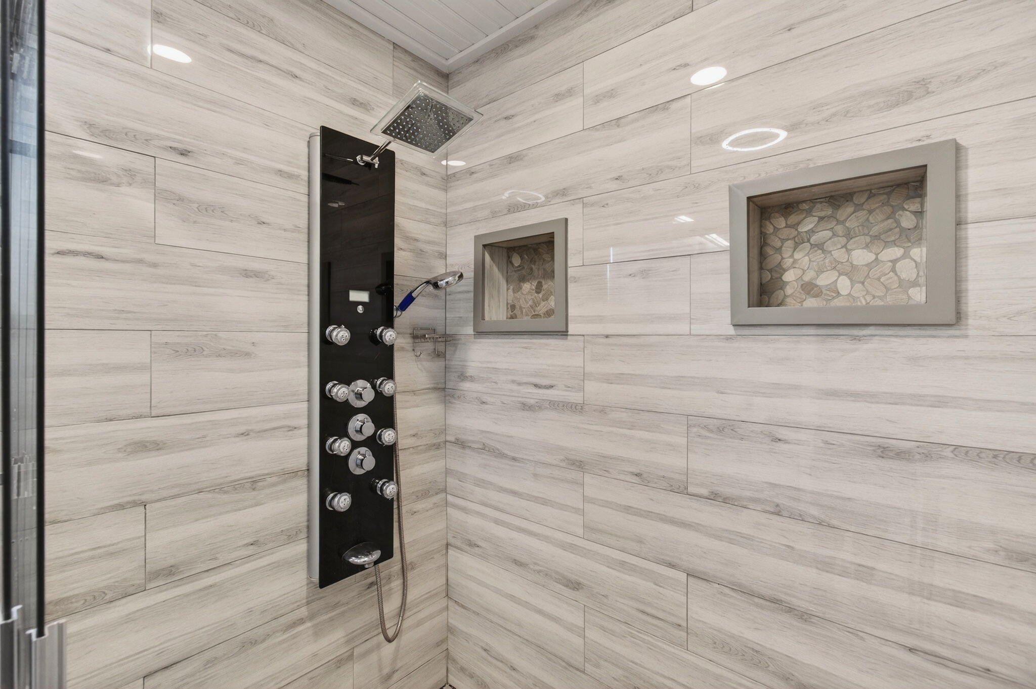 SOUTHRIDGE - Residential