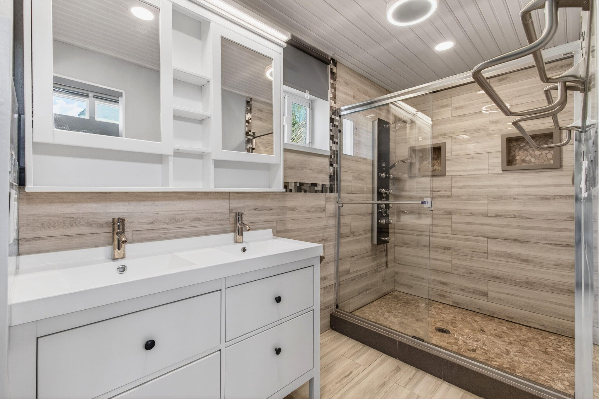 SOUTHRIDGE - Residential