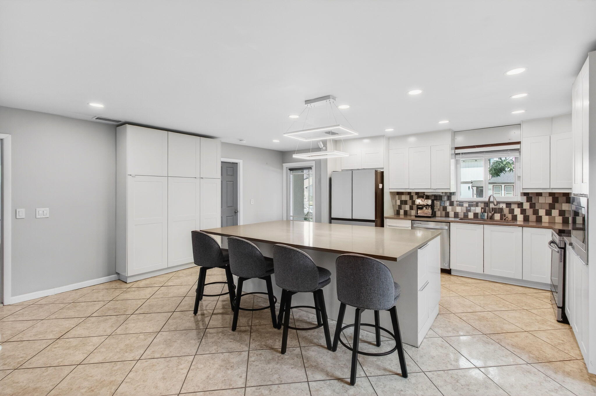 SOUTHRIDGE - Residential