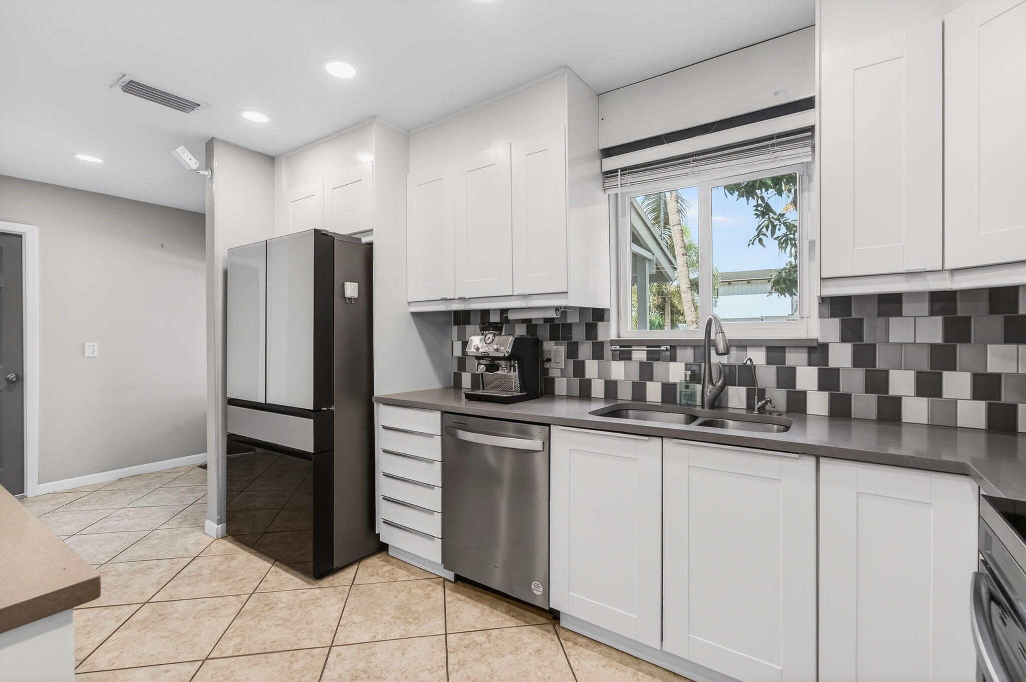 SOUTHRIDGE - Residential