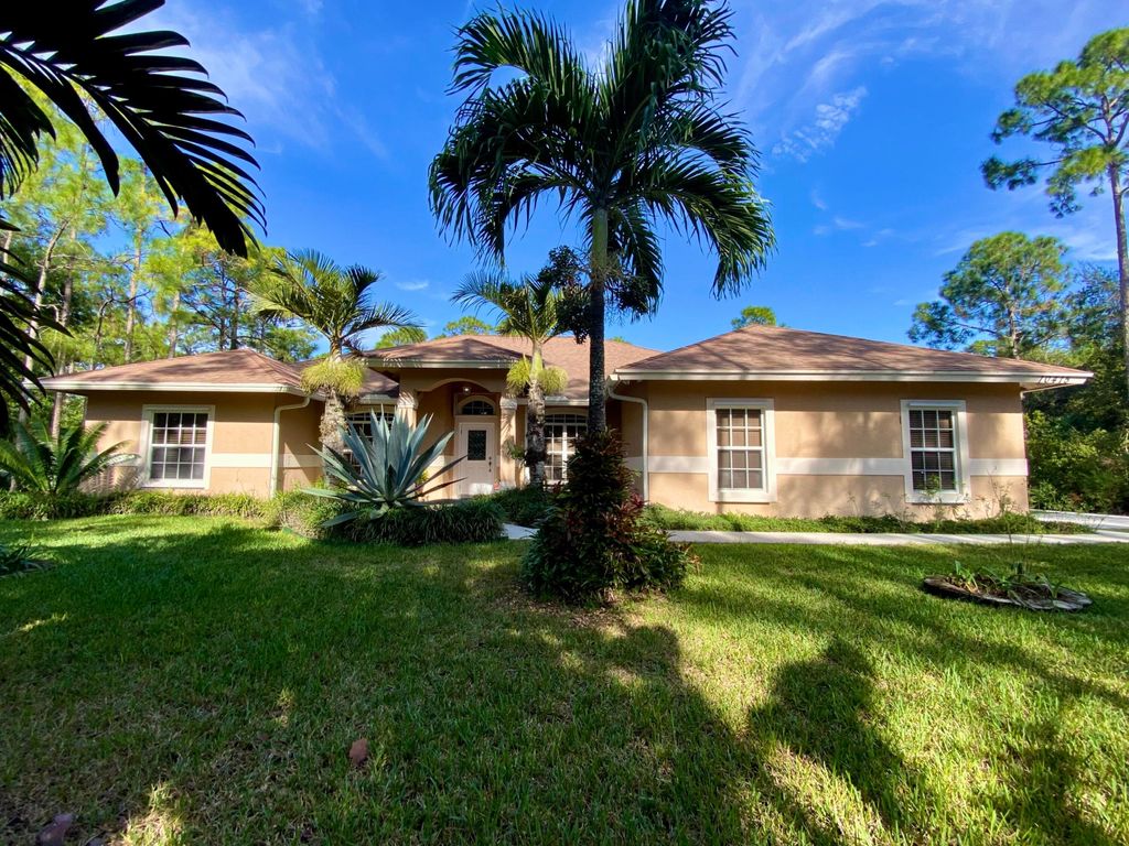 Photo of 10415 150 Court N, Jupiter, FL 33478 (MLS # R11150156)