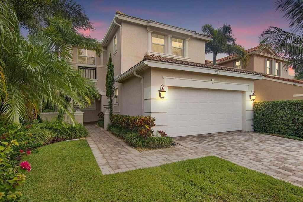 Photo of 231 Isle Verde Way, Palm Beach Gardens, FL 33418 (MLS # R10919986)