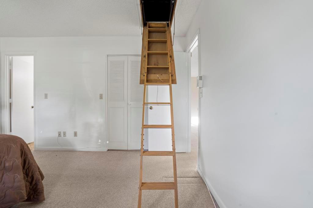 Woodlake Villas - Residential