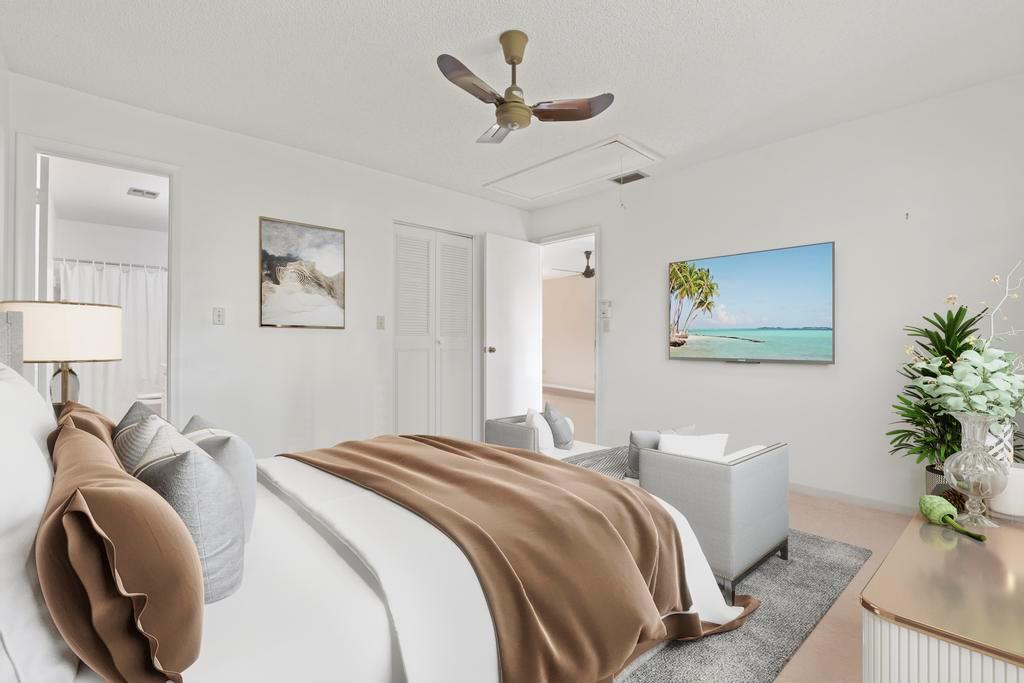 Woodlake Villas - Residential