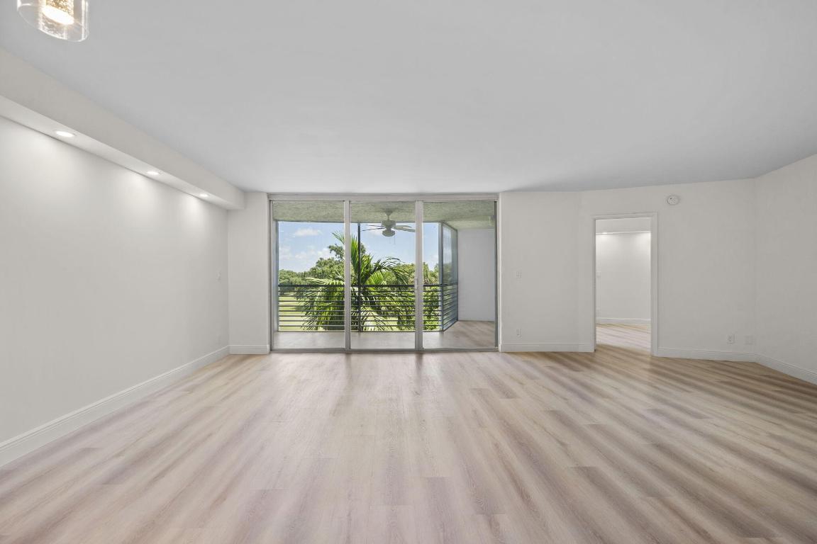 4020 W Palm Aire Drive 408