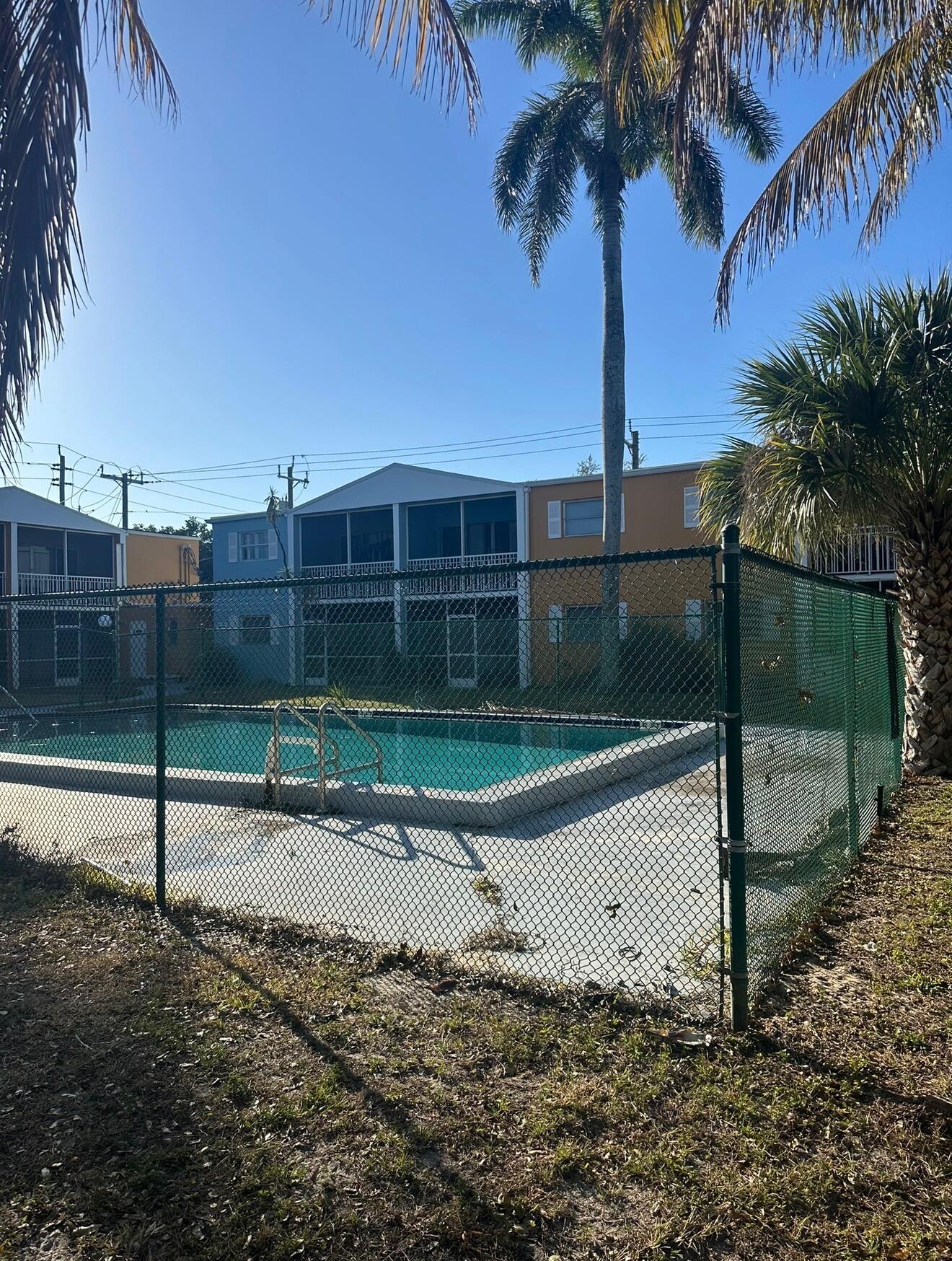 APARTMENTS AT TIMBERLAKE CONDO - Residential