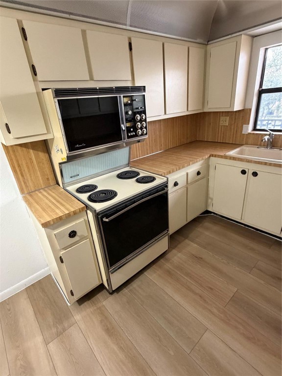 Sunrise Lakes Phase 4 - Residential