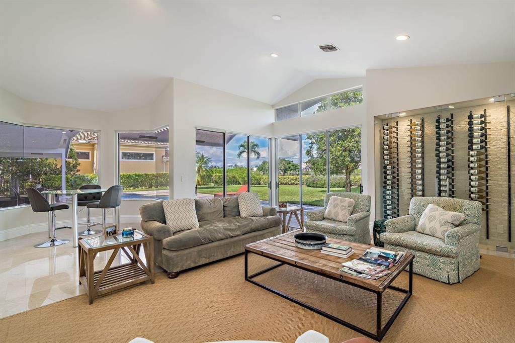 Photo of 44 St James Drive, Palm Beach Gardens, FL 33418 (MLS # R10633456)