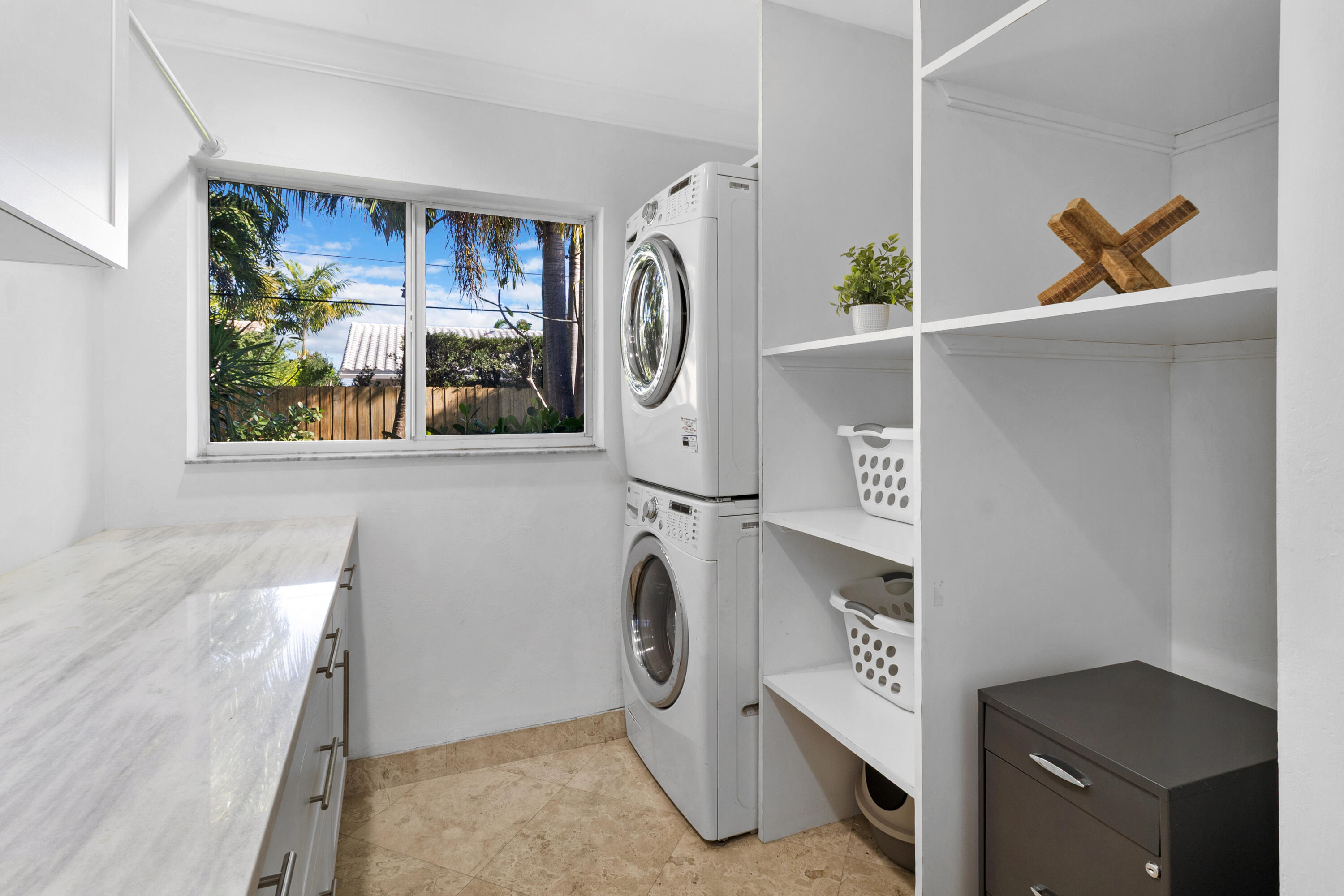 CORAL HIGHLANDS - Residential