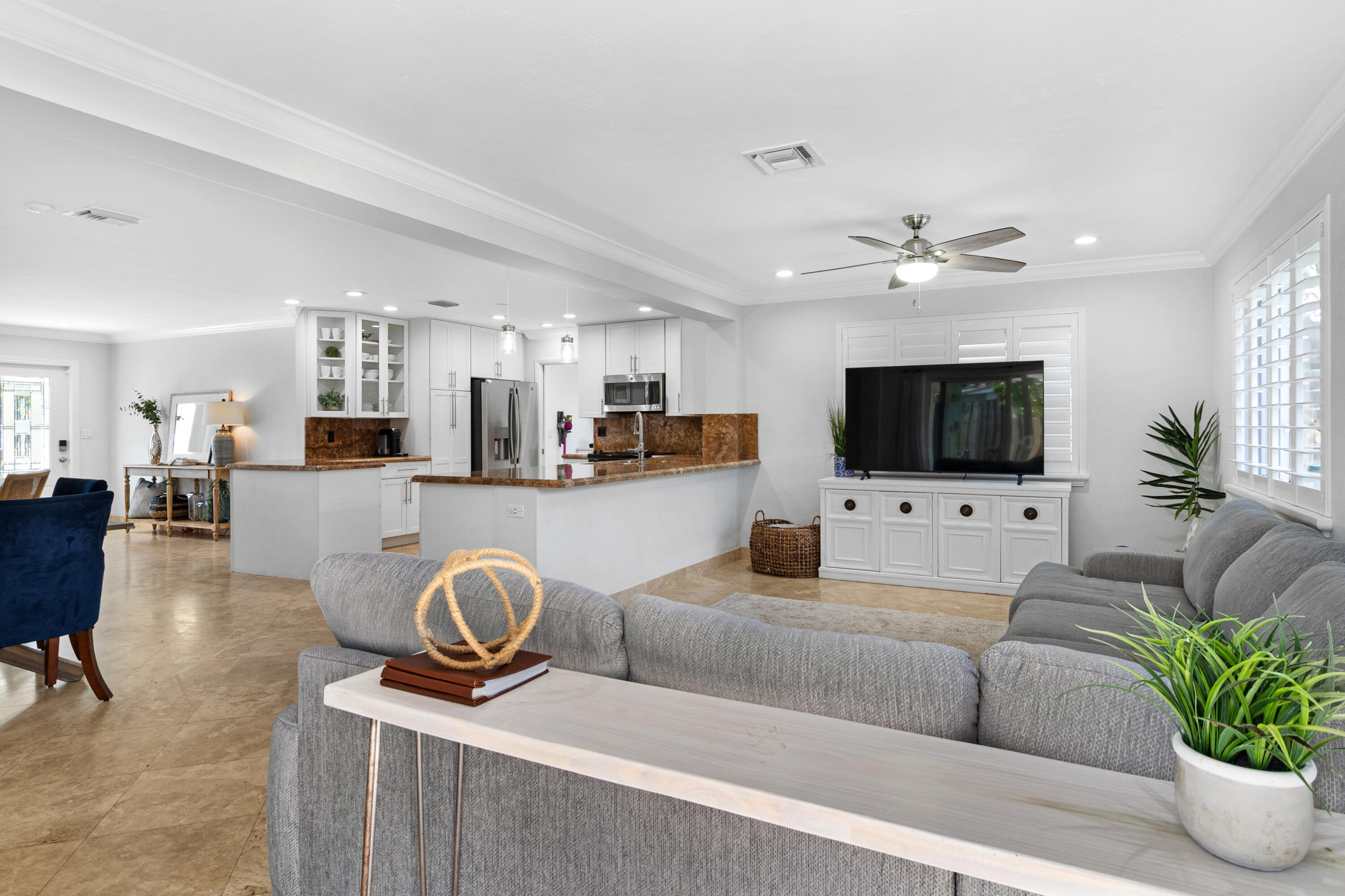 CORAL HIGHLANDS - Residential