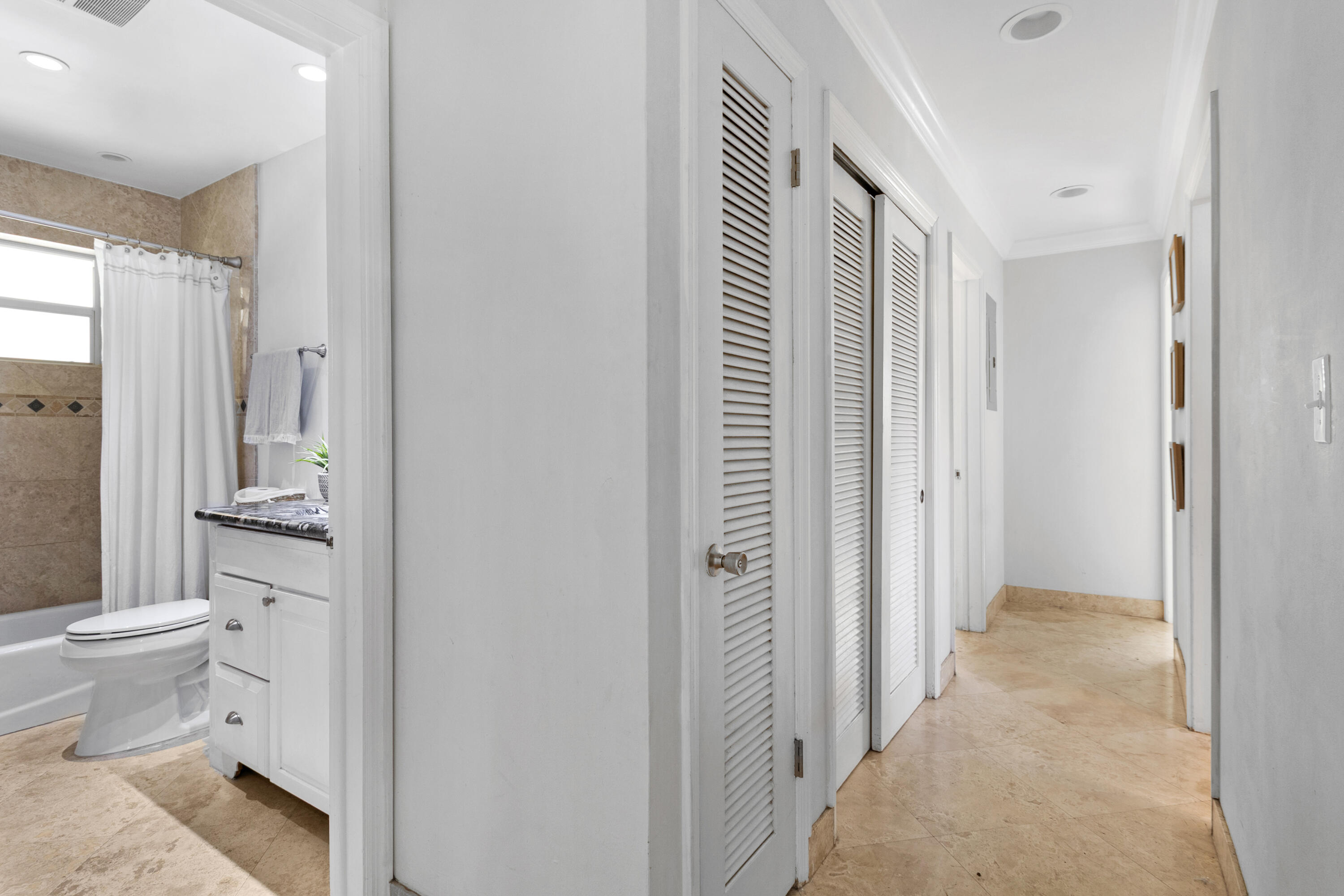 CORAL HIGHLANDS - Residential