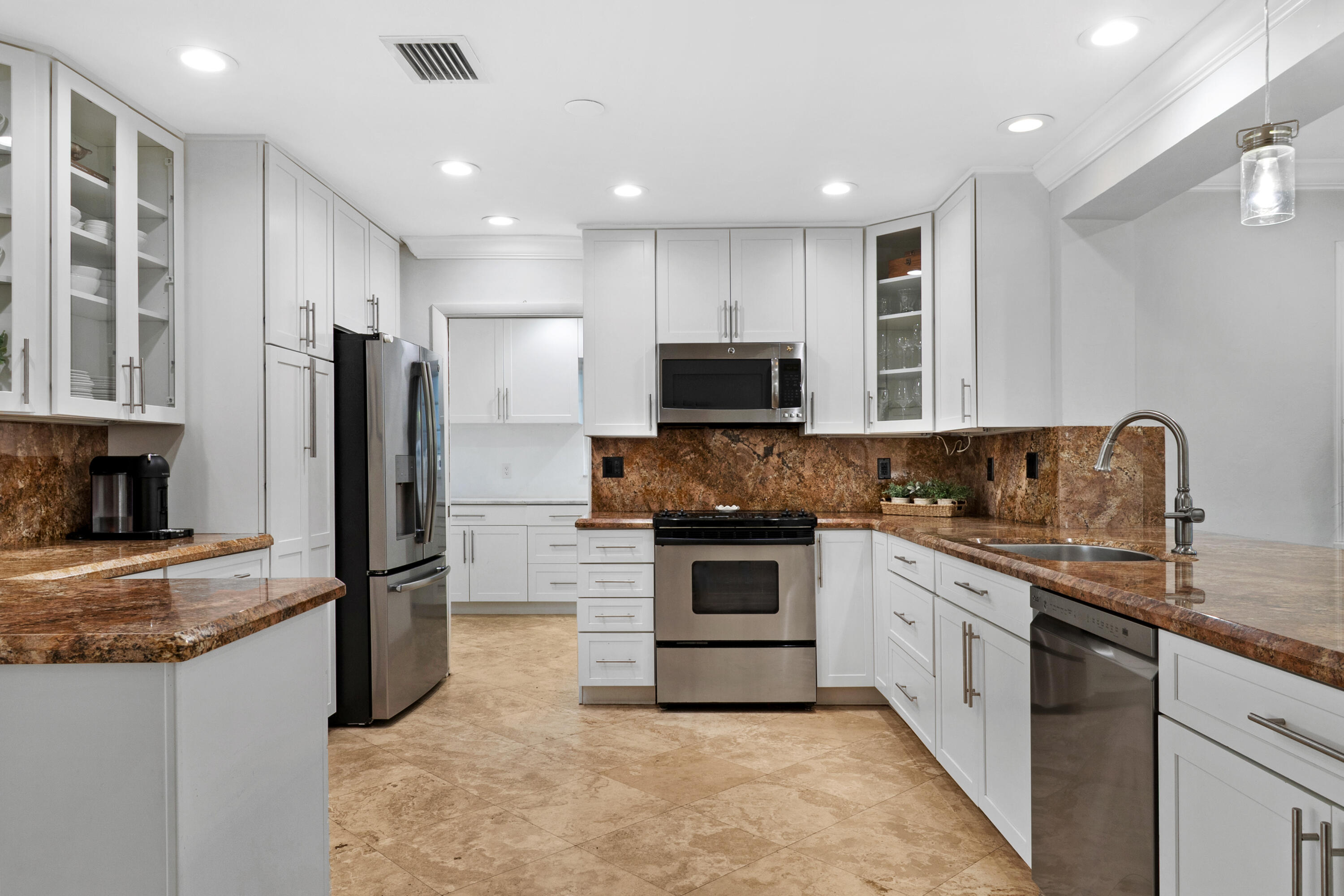 CORAL HIGHLANDS - Residential