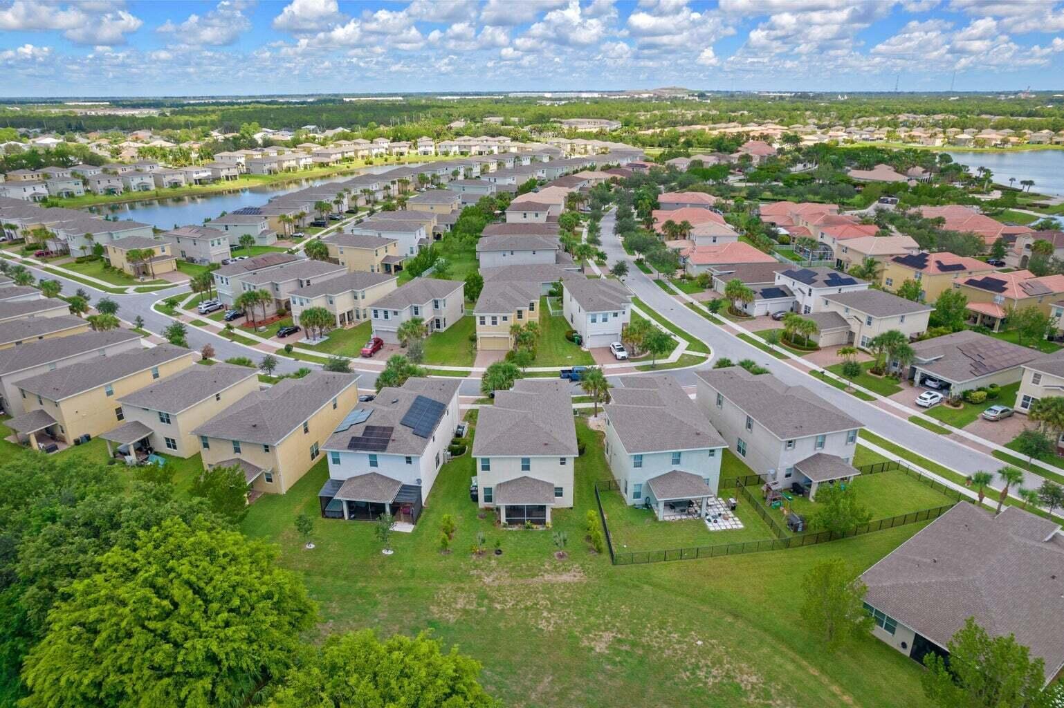 1513 NW Cataluna Circle, Port St Lucie, FL, 34986/$460,000 1 1513 NW Cataluna Circle