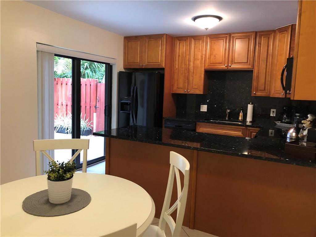 Delray Oaks West Condo 01 - Residential Lease