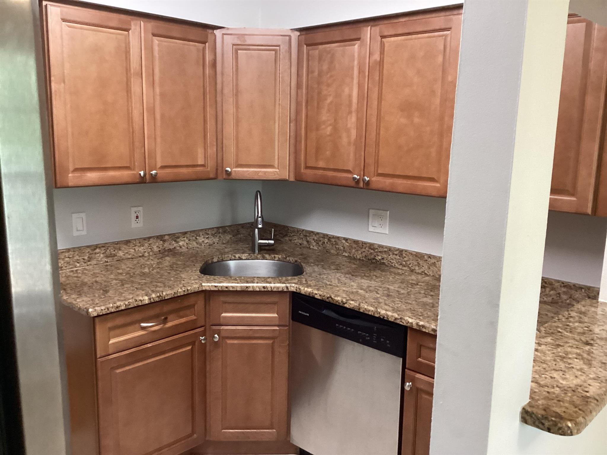 GARDENWAY CONDO - Residential