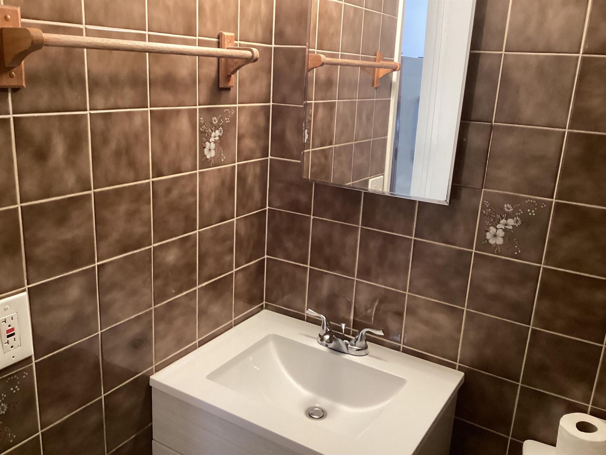 GARDENWAY CONDO - Residential