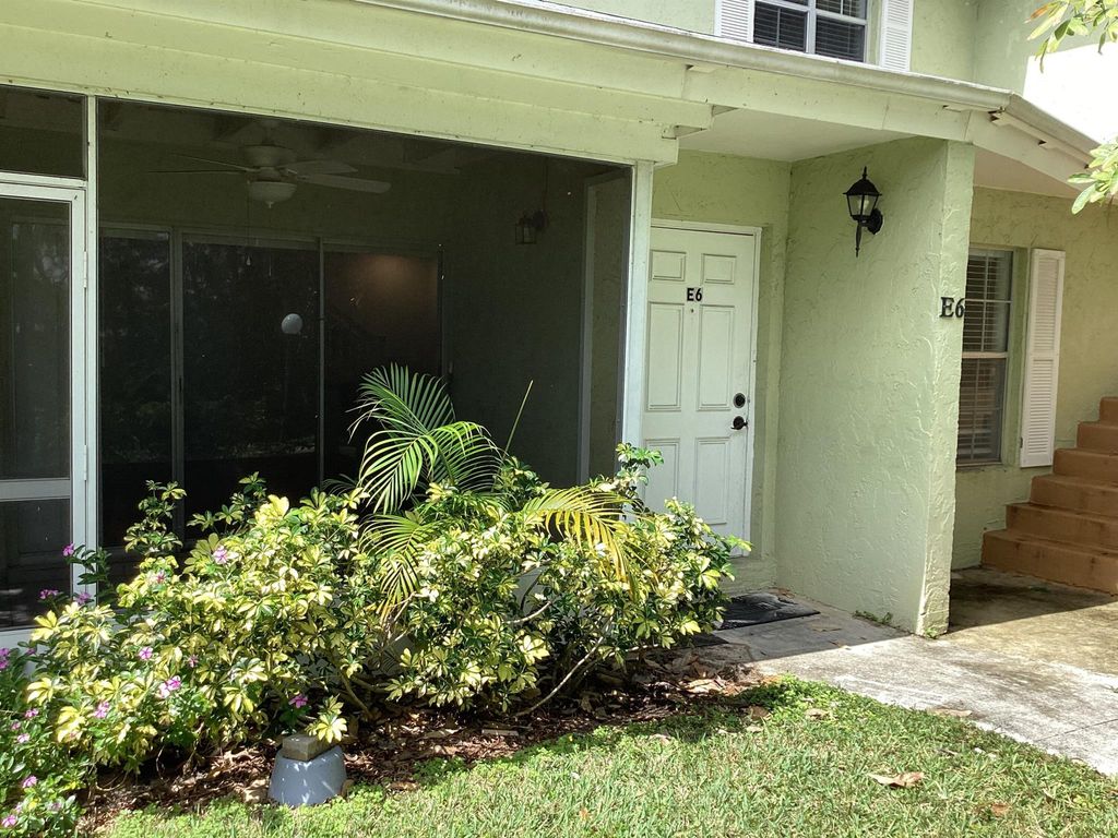 Photo of 12076 Alternate A1a #E6, Palm Beach Gardens, FL 33410 (MLS # R10966612)