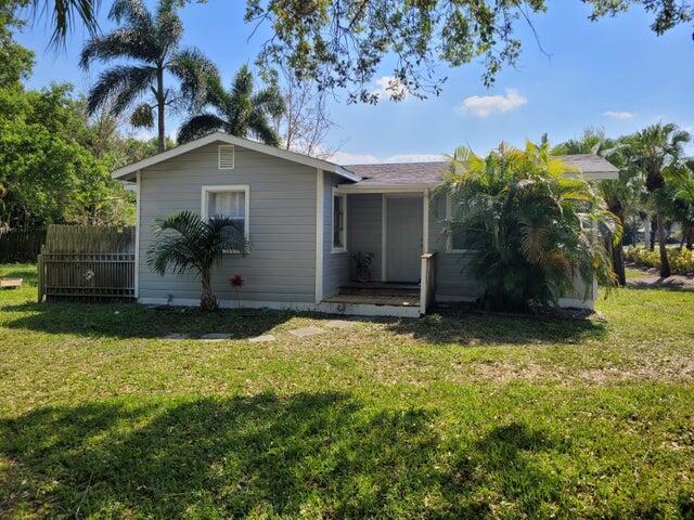 View photos, virtual tours, details... 6423 SE Lillian Court