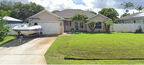 FHA Qualifying Properties in Florida's Treasure Coast 43 1649 SW Hampshire Lane Port St Lucie FL 34953