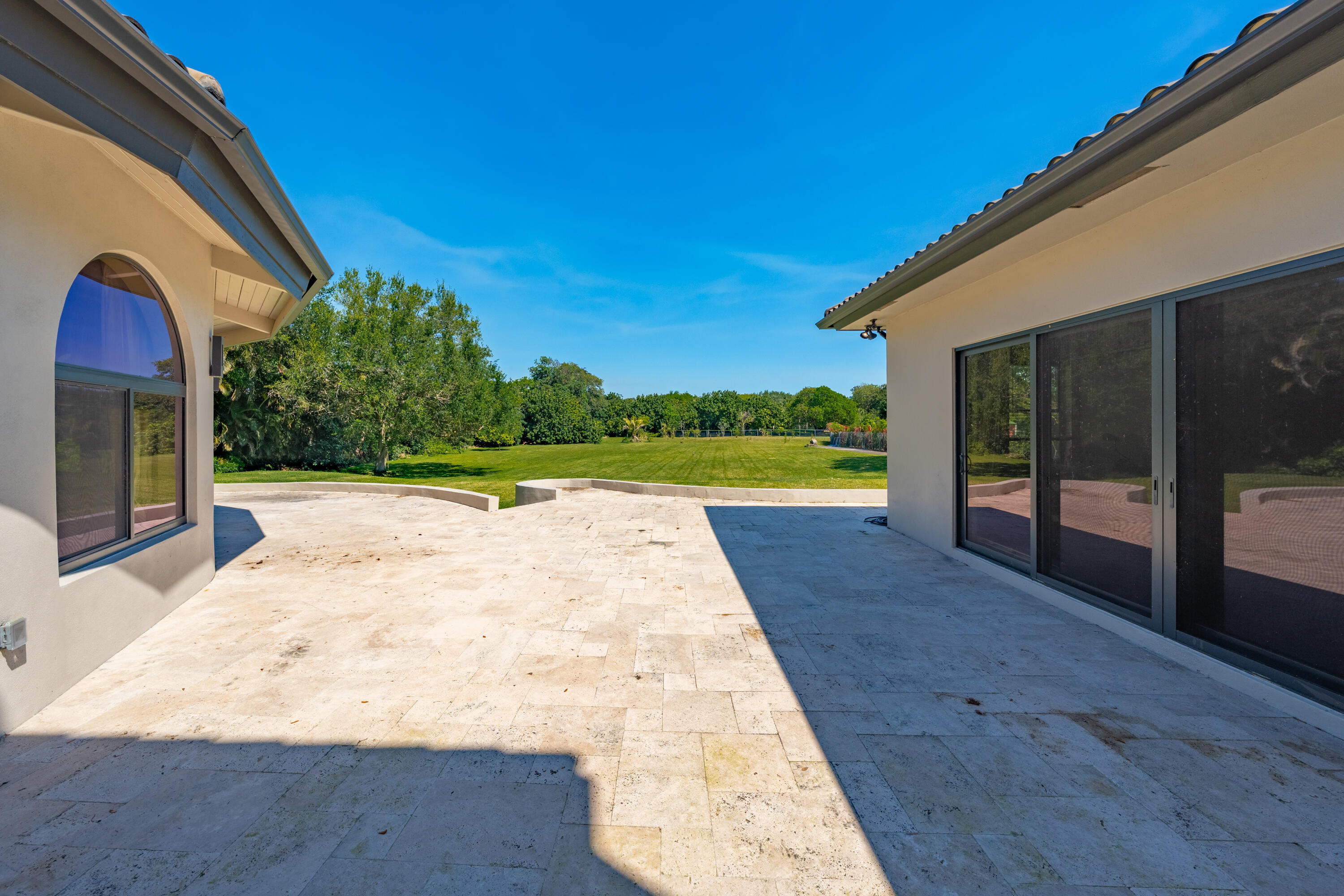 SUNSHINE RANCHES - Residential